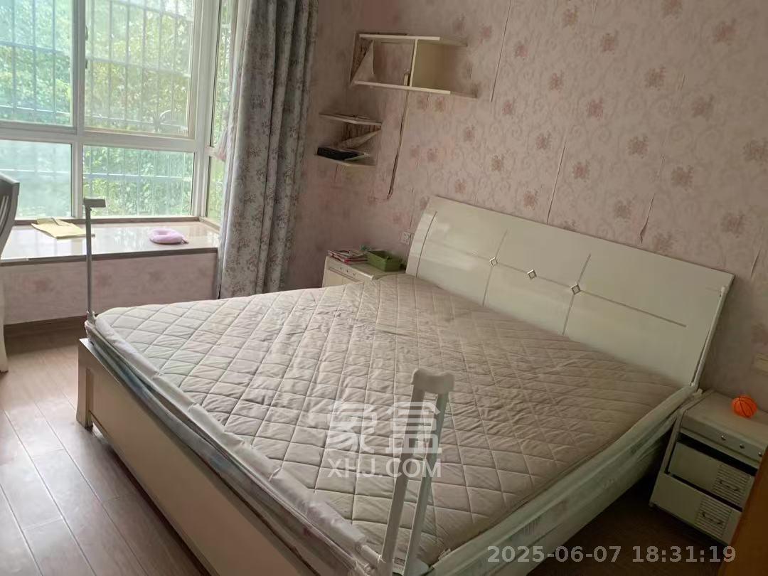 博雅湘水湾  2室2厅1卫   1600.00元/月室内图