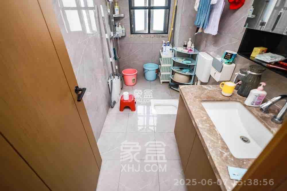 长房云西府一期  3室2厅2卫   3200.00元/月室内图