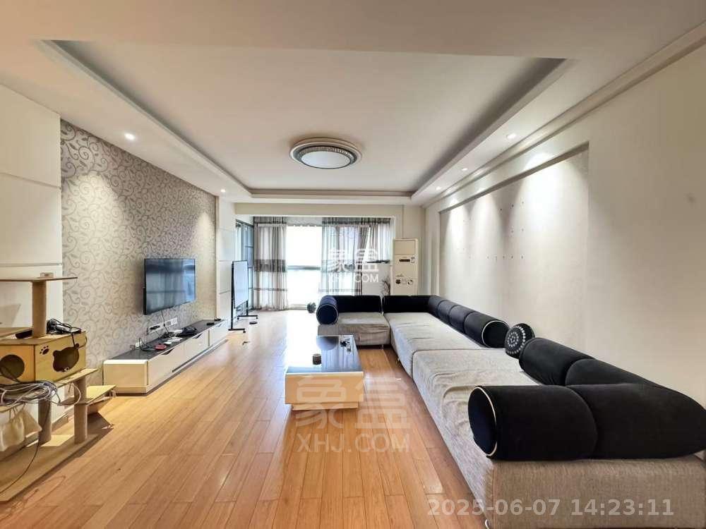 山水国际  3室2厅2卫   2000.00元/月室内图