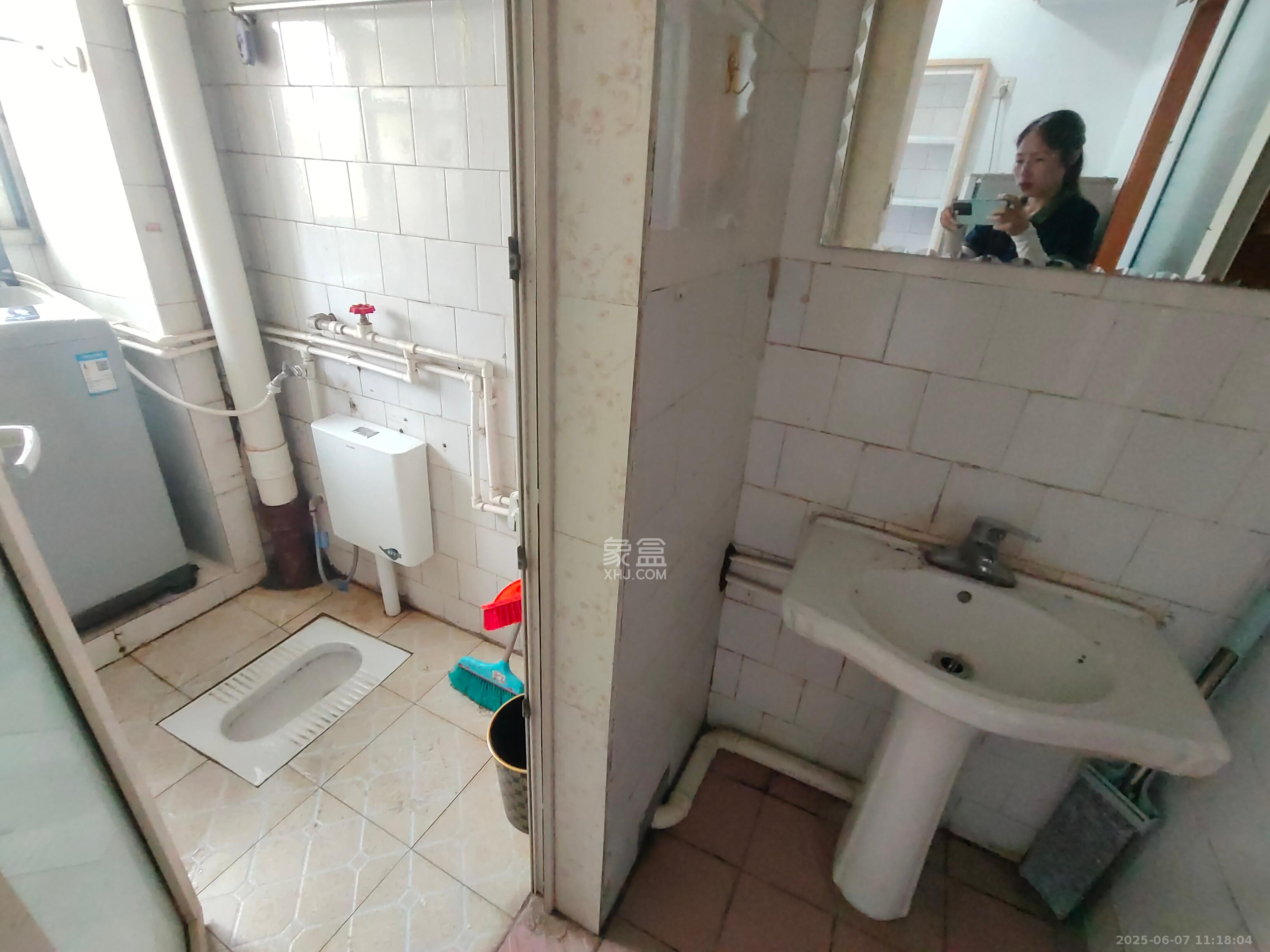 长钢社区(半边山宿舍区)  2室1厅1卫    1300.0元/月 长钢社区(半边山宿舍区)  2室1厅1卫    1300.0元/月室内图