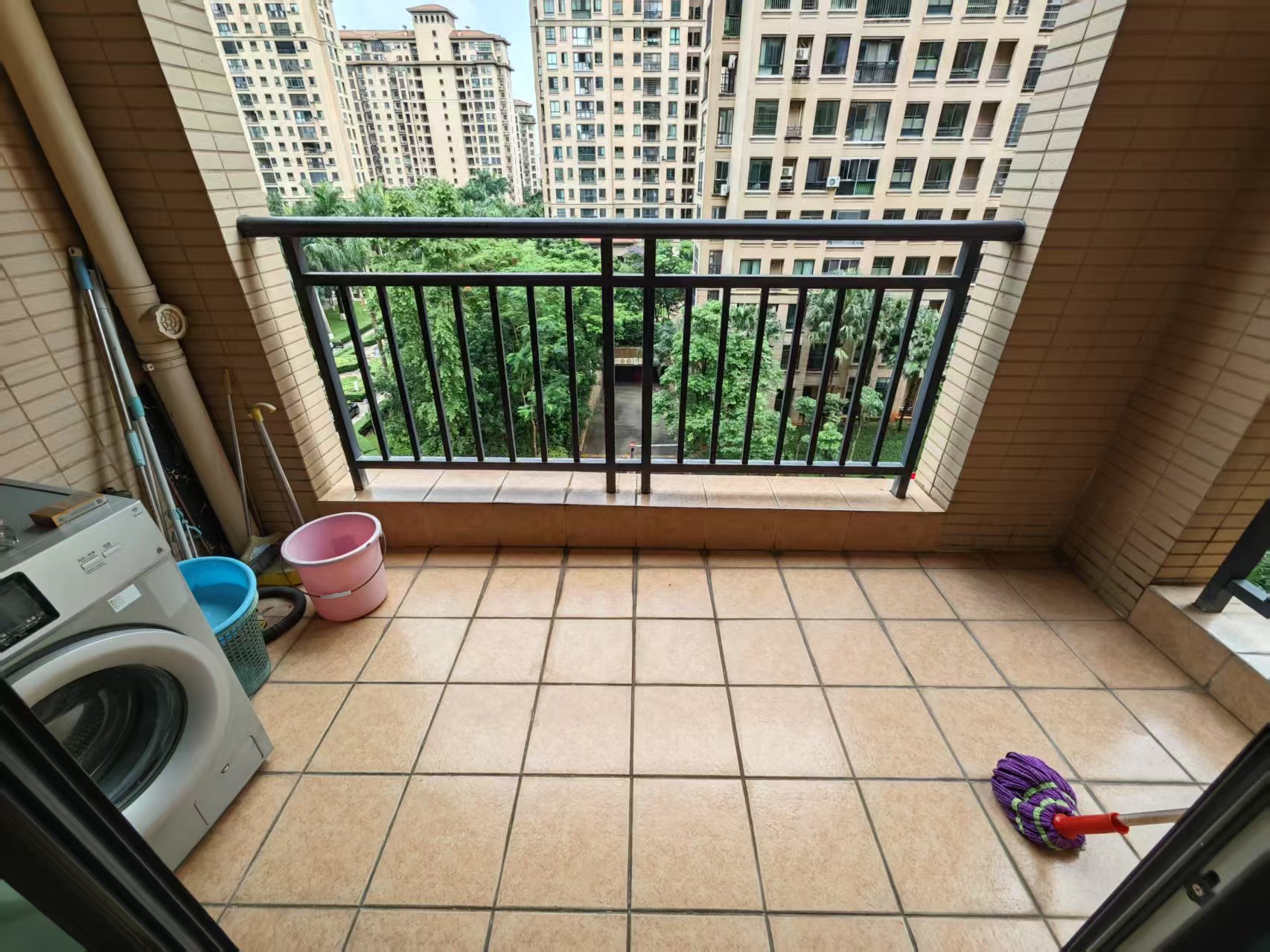 江畔人家 2室1厅1卫 2500.0元/月 江畔人家 2室1厅1卫 2500.0元/月户型图