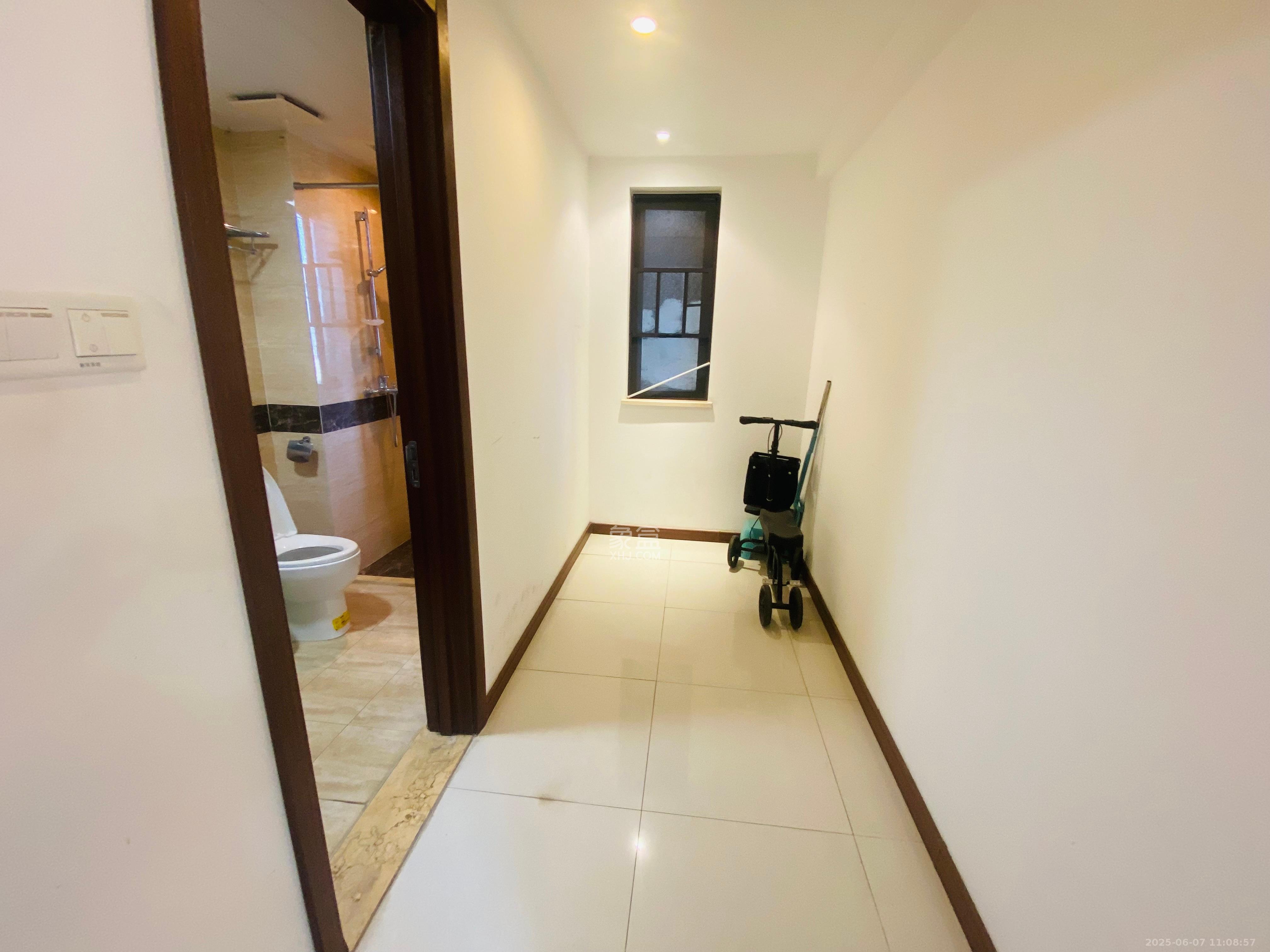 万科里金域滨江 3室2厅2卫 3600.0元/月 万科里金域滨江 3室2厅2卫 3600.0元/月室内图