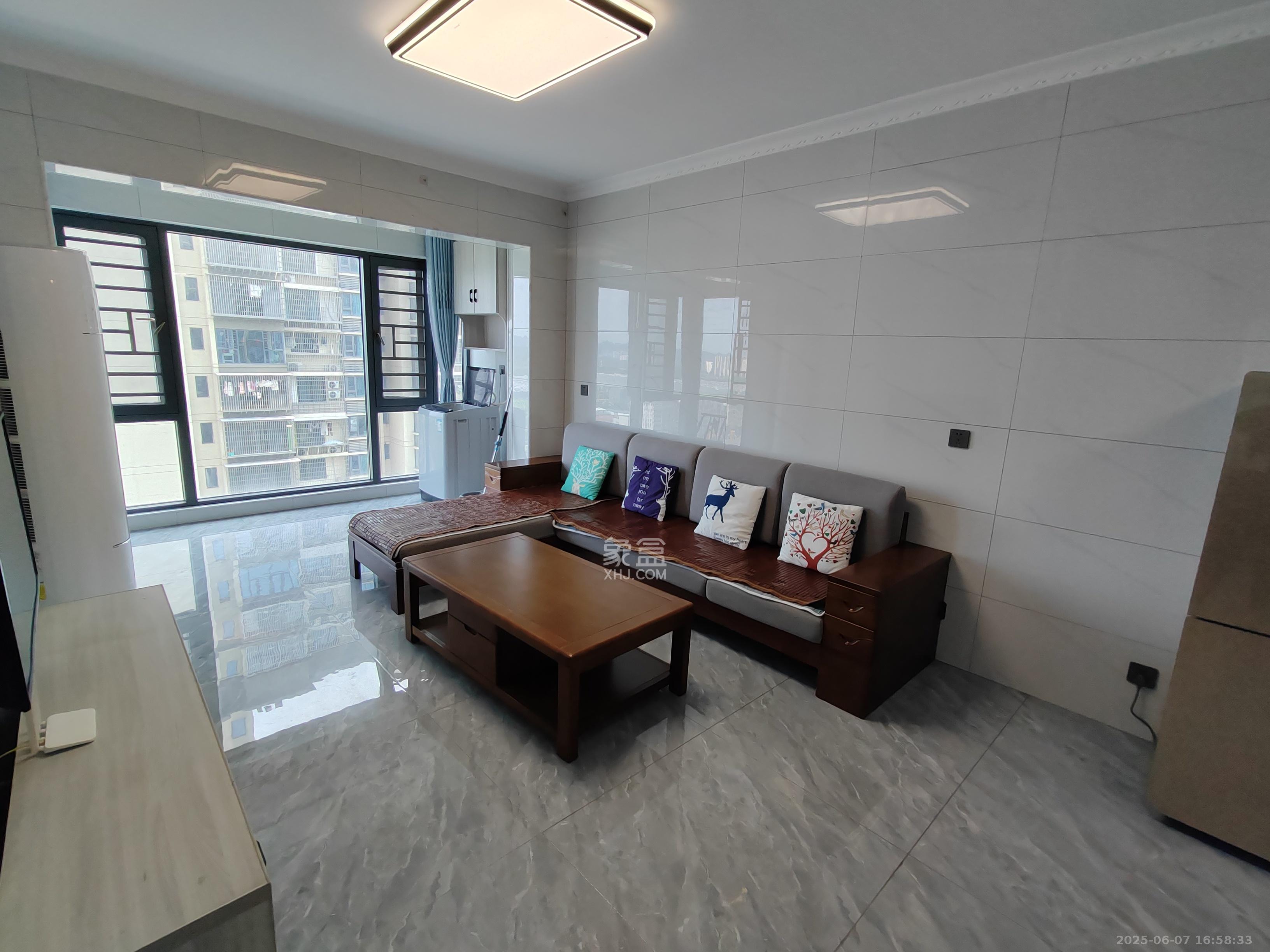 真人桥家园一期 2室2厅1卫 1800.0元/月 真人桥家园一期 2室2厅1卫 1800.0元/月室内图