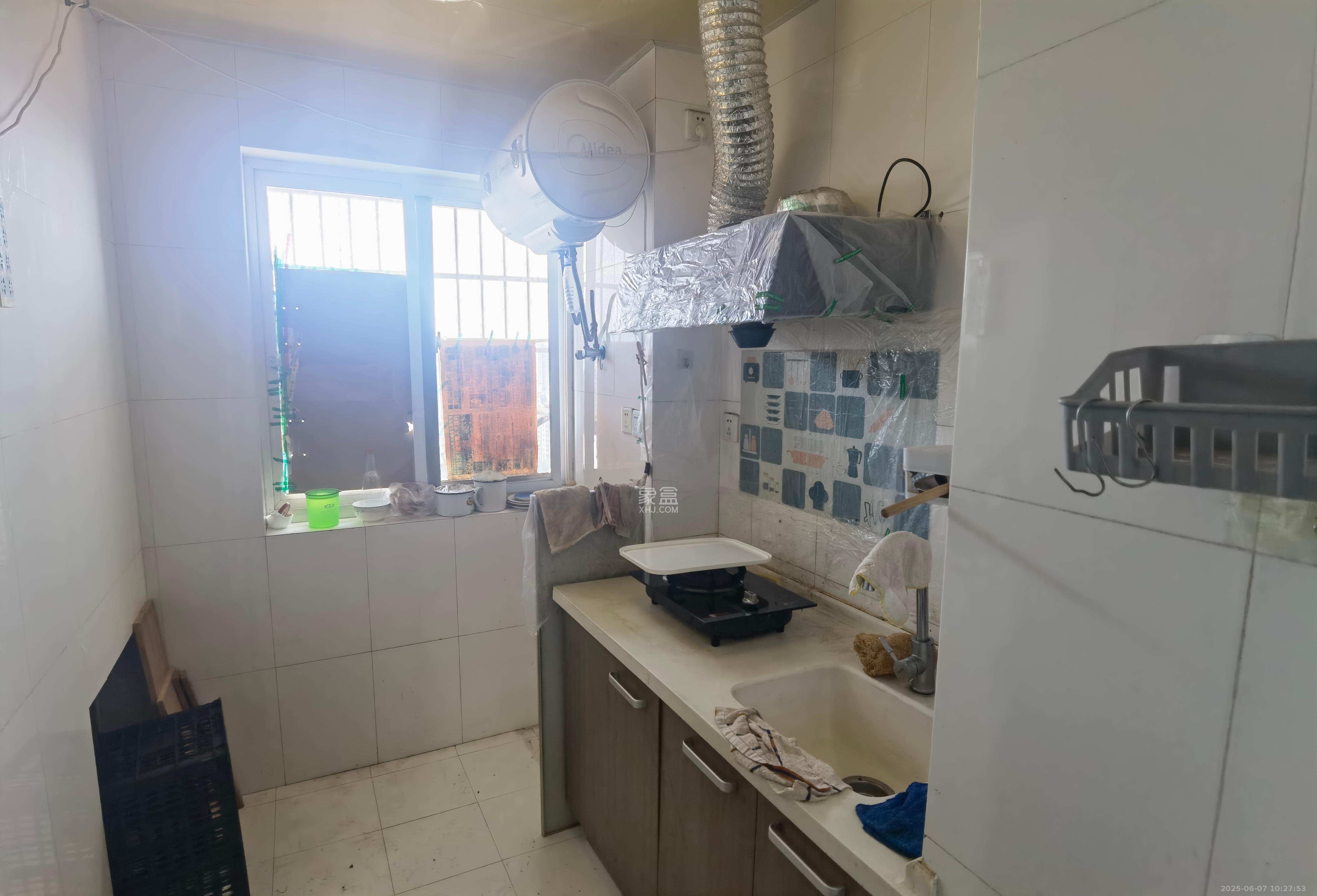 谋房博客(博客天街) 1室1厅1卫 1400.0元/月 谋房博客(博客天街) 1室1厅1卫 1400.0元/月室内图