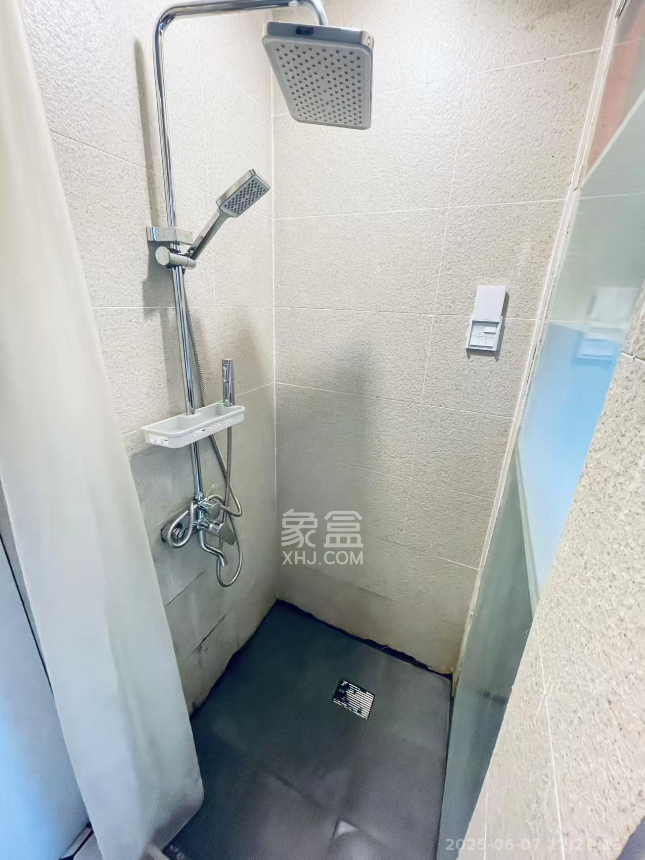 宇成开福广场   41.1㎡     1800.00元/月室内图