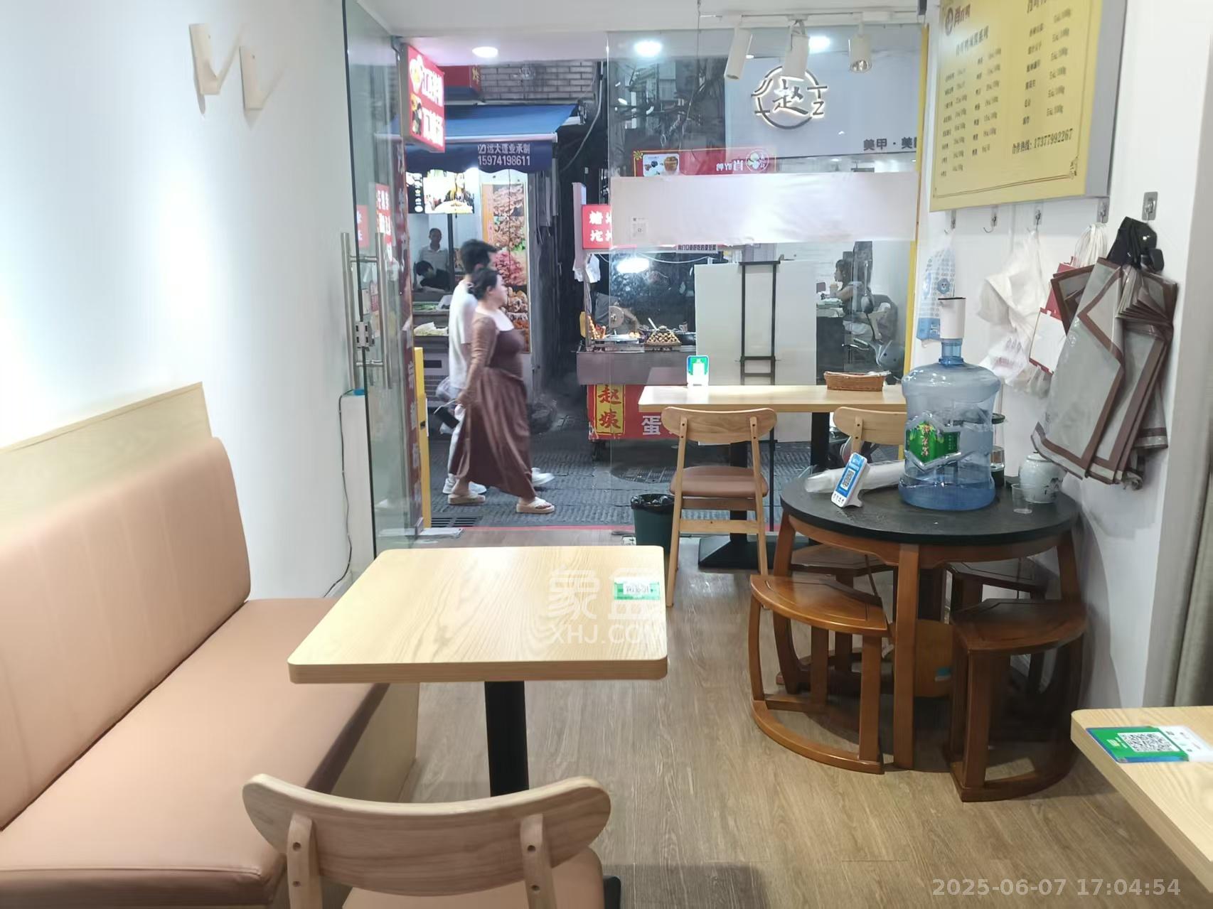 南墙湾散盘 1室1厅1卫 5200.0元/月 南墙湾散盘 1室1厅1卫 5200.0元/月室内图