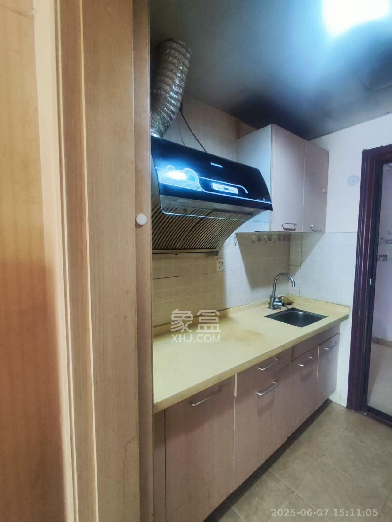 花漾年华(桂花园) 1室1厅1卫 1200.0元/月 花漾年华(桂花园) 1室1厅1卫 1200.0元/月室内图