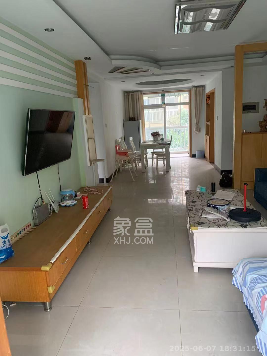 博雅湘水湾  2室2厅1卫    1600.0元/月