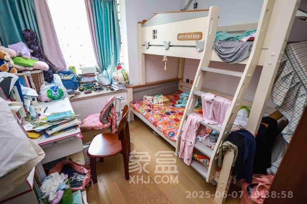 长房云西府一期  3室2厅2卫   3200.00元/月室内图