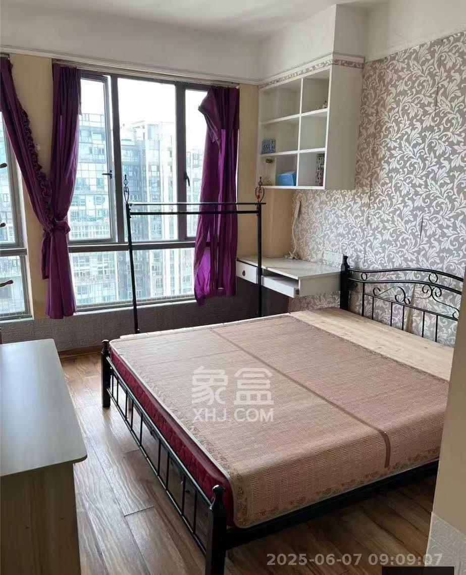 建鸿达华都(华都小户型及大华写字楼) 2室1厅1卫 2400.0元/月 建鸿达华都(华都小户型及大华写字楼) 2室1厅1卫 2400.0元/月室内图