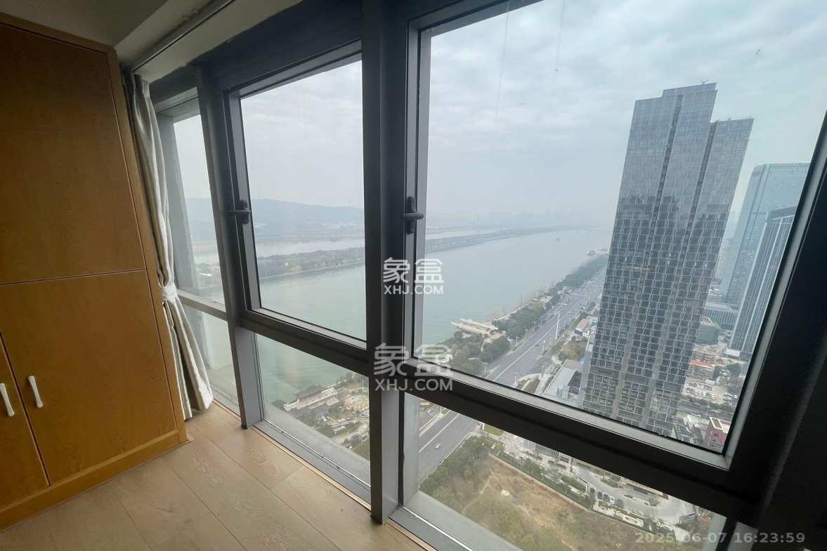 保利国际广场 1室1厅1卫 4000.0元/月 保利国际广场 1室1厅1卫 4000.0元/月室内图