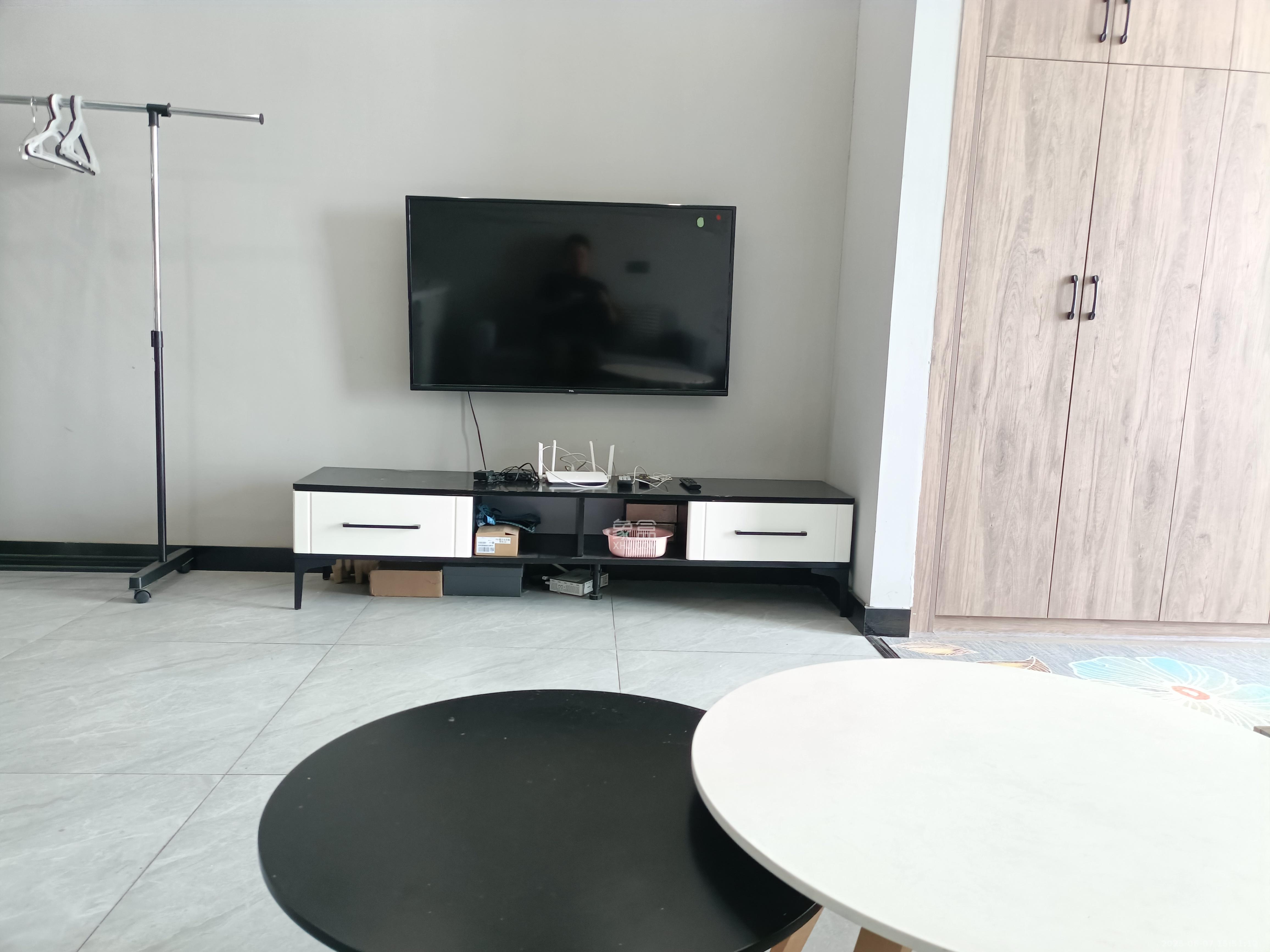 公园9号大都会 1室1厅1卫 1900.0元/月 公园9号大都会 1室1厅1卫 1900.0元/月室内图