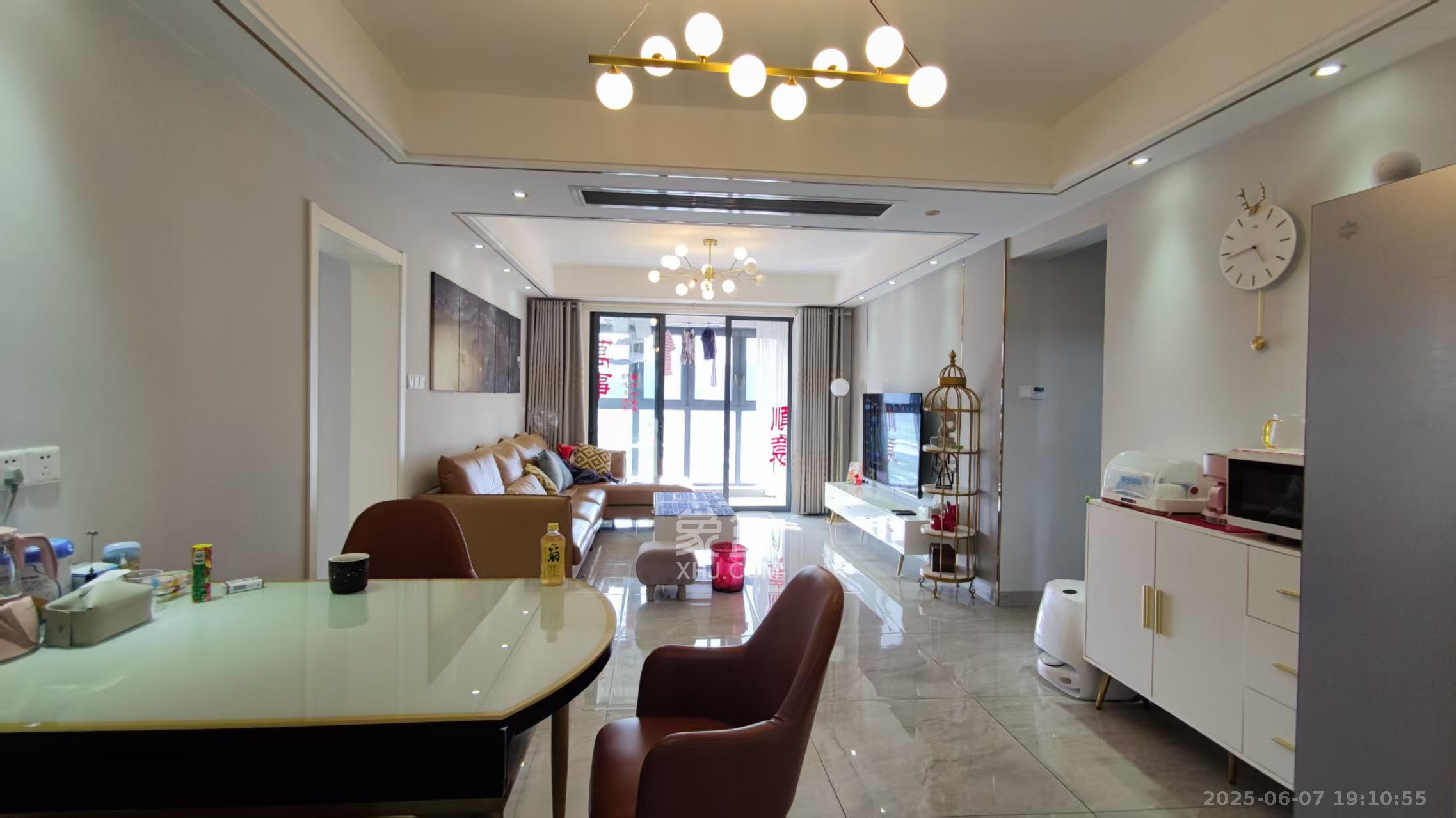 九龙领仕汇 5室2厅2卫 600.0元/月 九龙领仕汇 5室2厅2卫 600.0元/月室内图