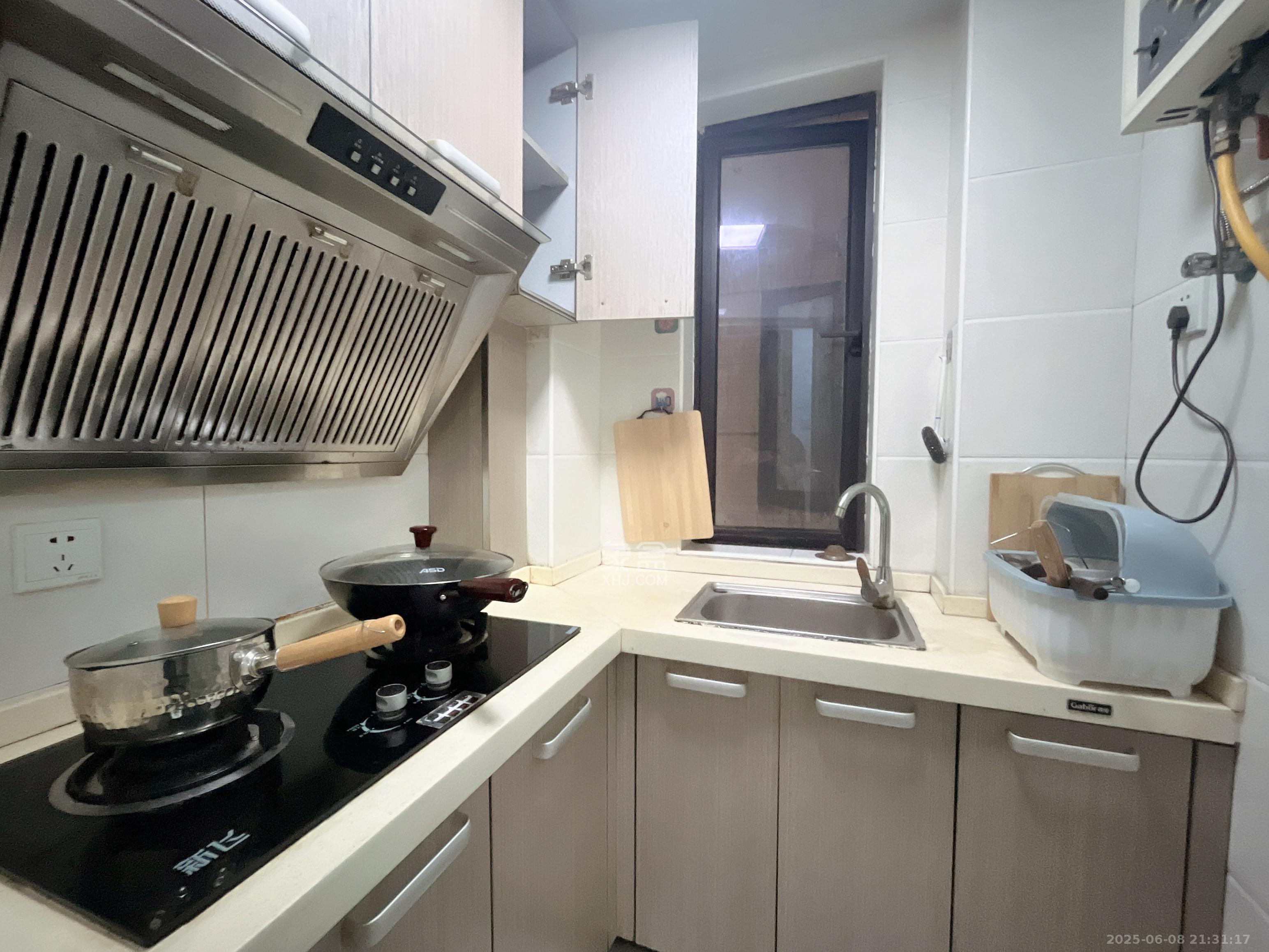 达美D6区  1室1厅1卫   1600.00元/月室内图