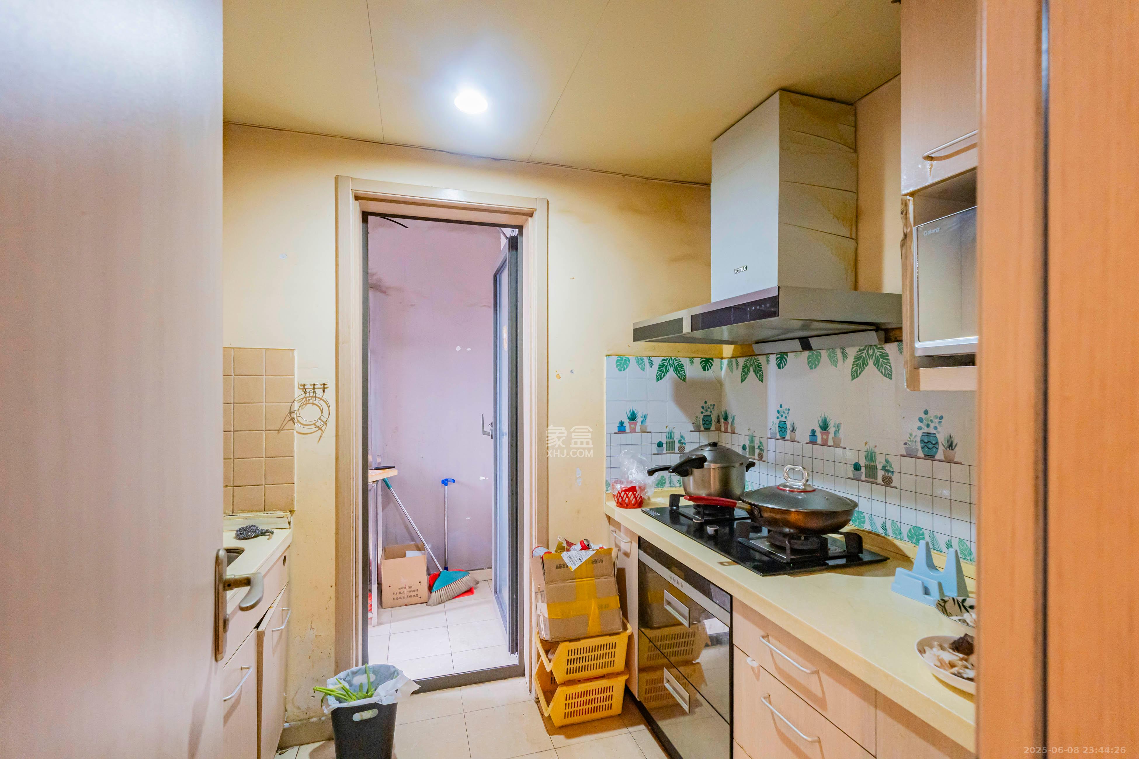 盛世美居荷园 3室1厅2卫 106.0万 盛世美居荷园 3室1厅2卫 106.0万厨房