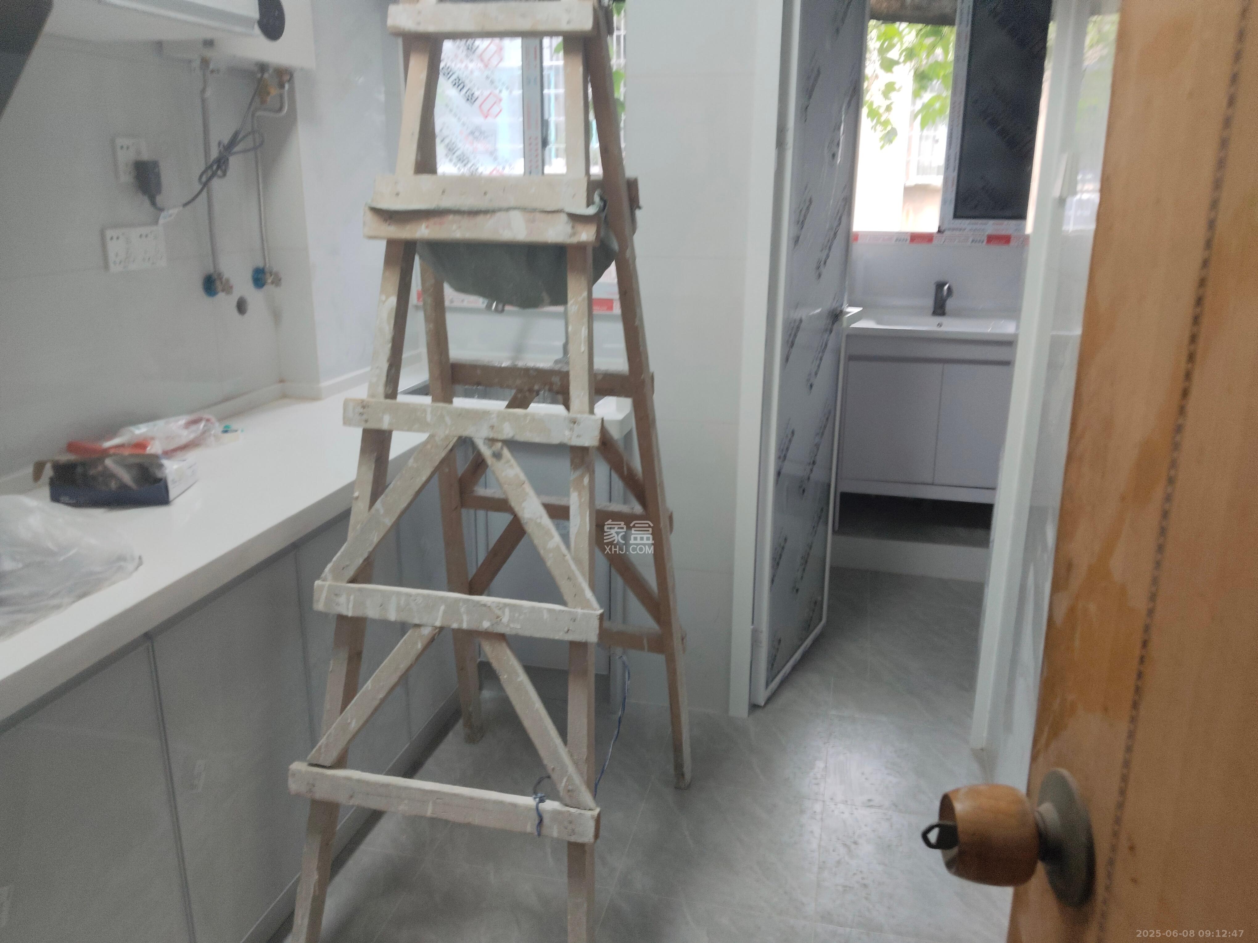 省水院宿舍 3室1厅1卫 2000.0元/月 省水院宿舍 3室1厅1卫 2000.0元/月室内图