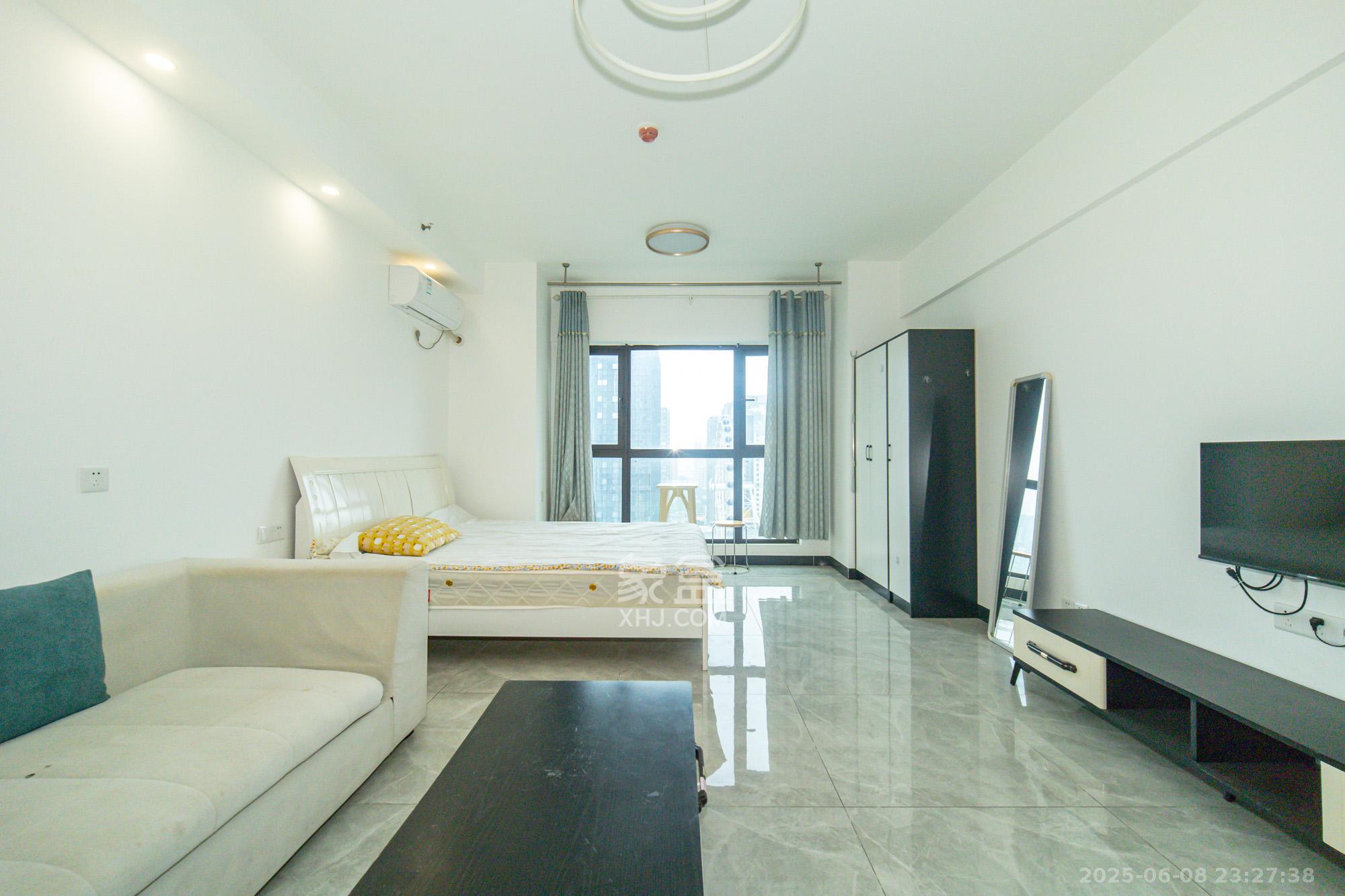 金科时代中心 1室1厅1卫 23.0万 金科时代中心 1室1厅1卫 23.0万客厅