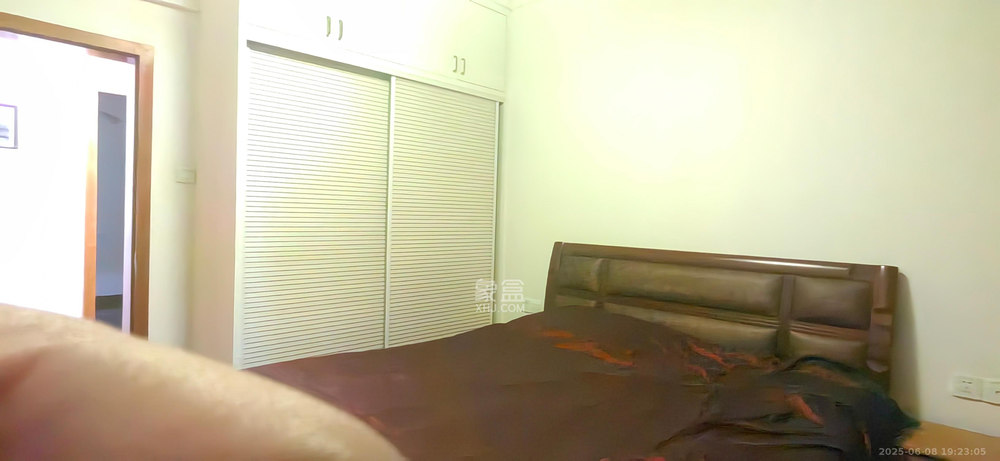 归心苑  4室2厅2卫    3300.0元/月室内图