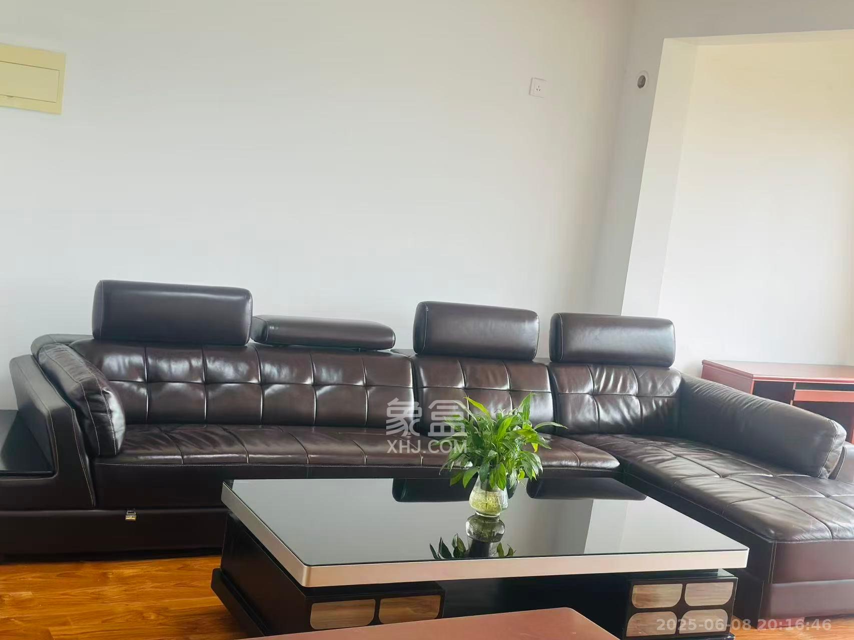 中天瑞景  5室2厅1卫    3500.0元/月 中天瑞景  5室2厅1卫    3500.0元/月室内图