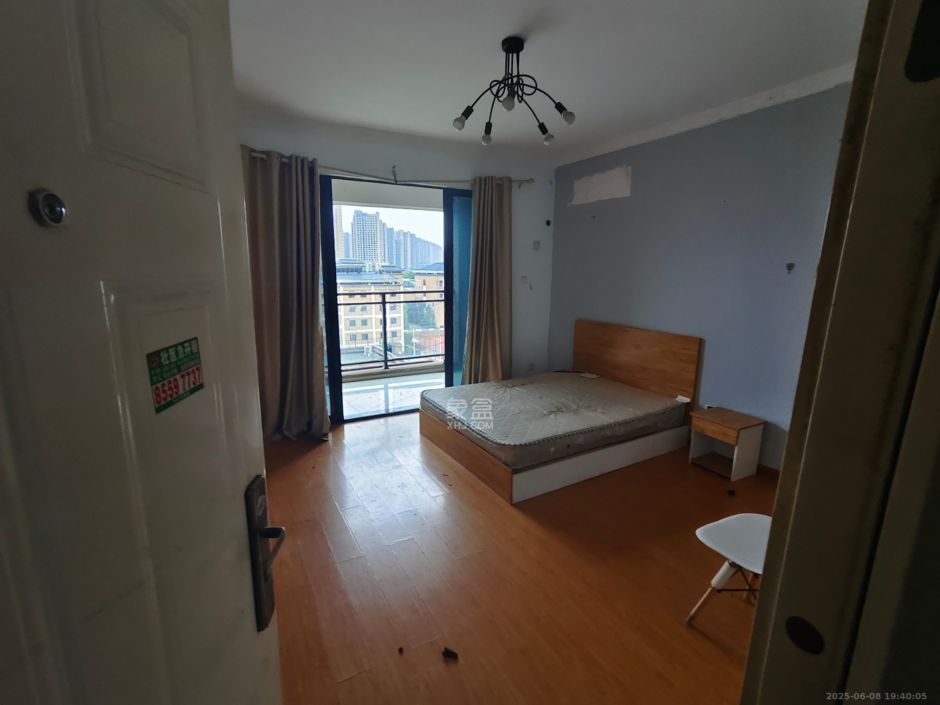 清溪川九号 3室2厅2卫 2700.0元/月 清溪川九号 3室2厅2卫 2700.0元/月室内图