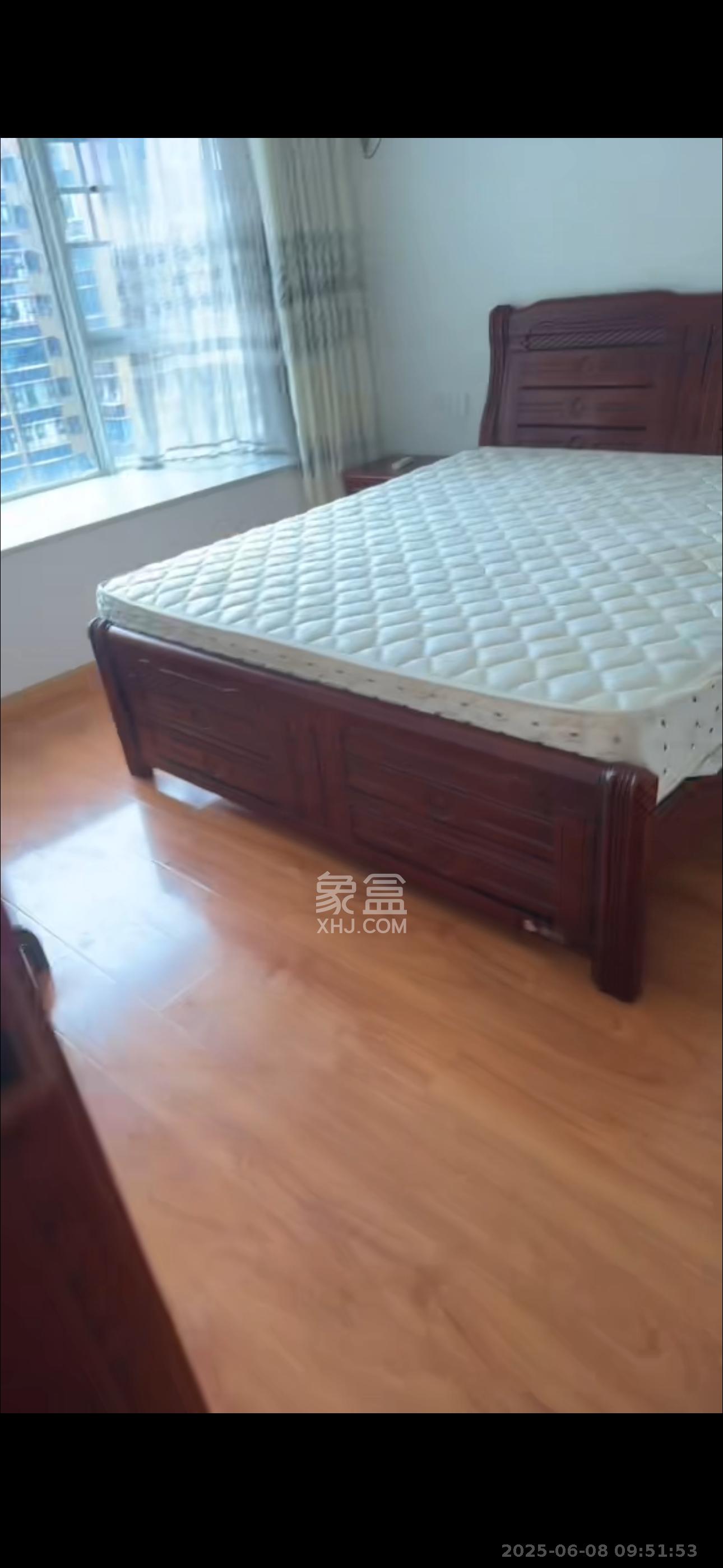 金鼎公园尚 3室2厅1卫 1800.0元/月 金鼎公园尚 3室2厅1卫 1800.0元/月室内图