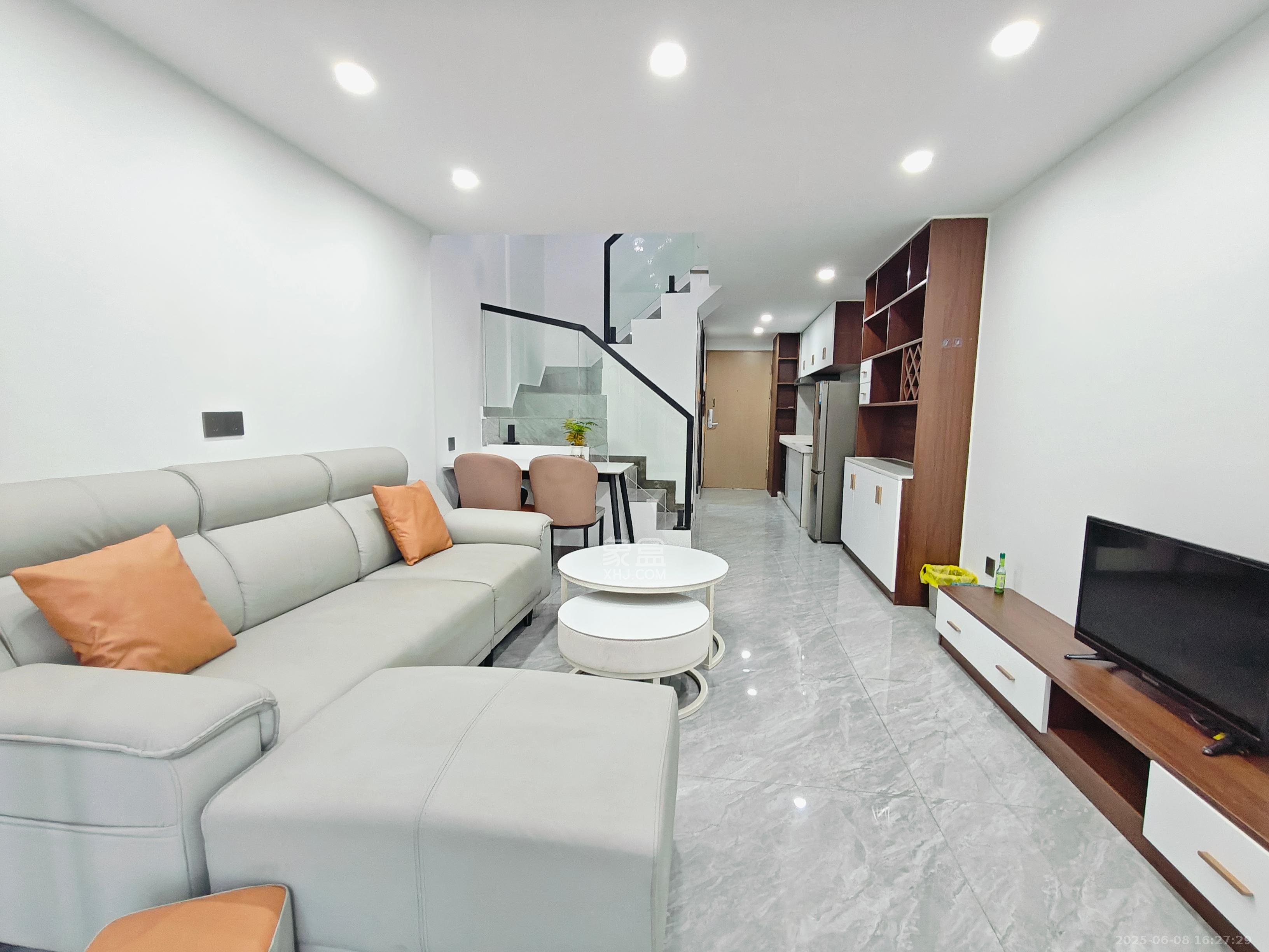 海伦春天 2室1厅1卫 1600.0元/月 海伦春天 2室1厅1卫 1600.0元/月室内图