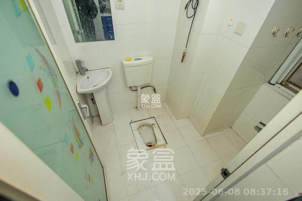 未来现代城  2室2厅1卫   1400.00元/月