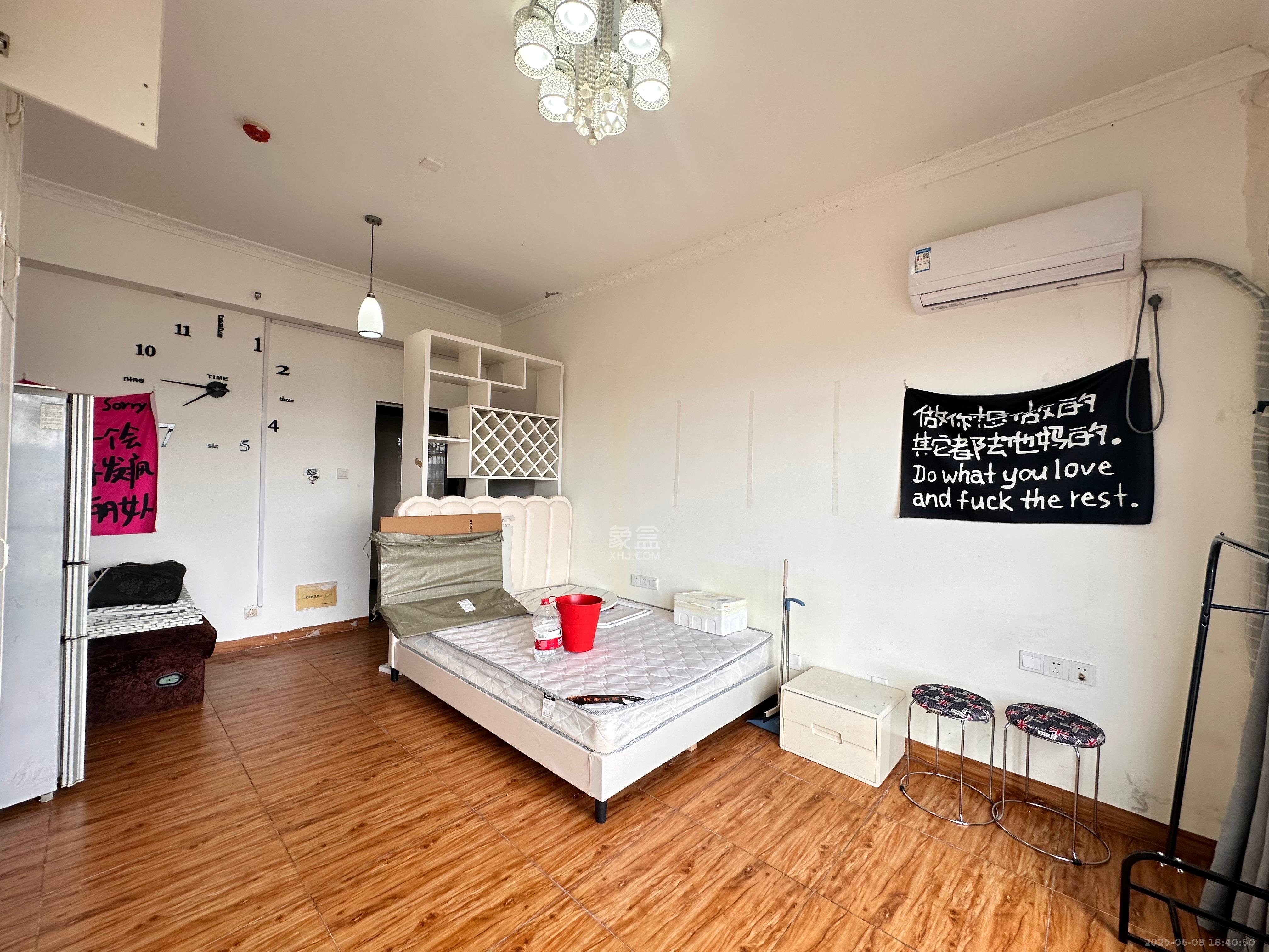 金鼎公园尚 1室1厅1卫 1000.0元/月 金鼎公园尚 1室1厅1卫 1000.0元/月室内图