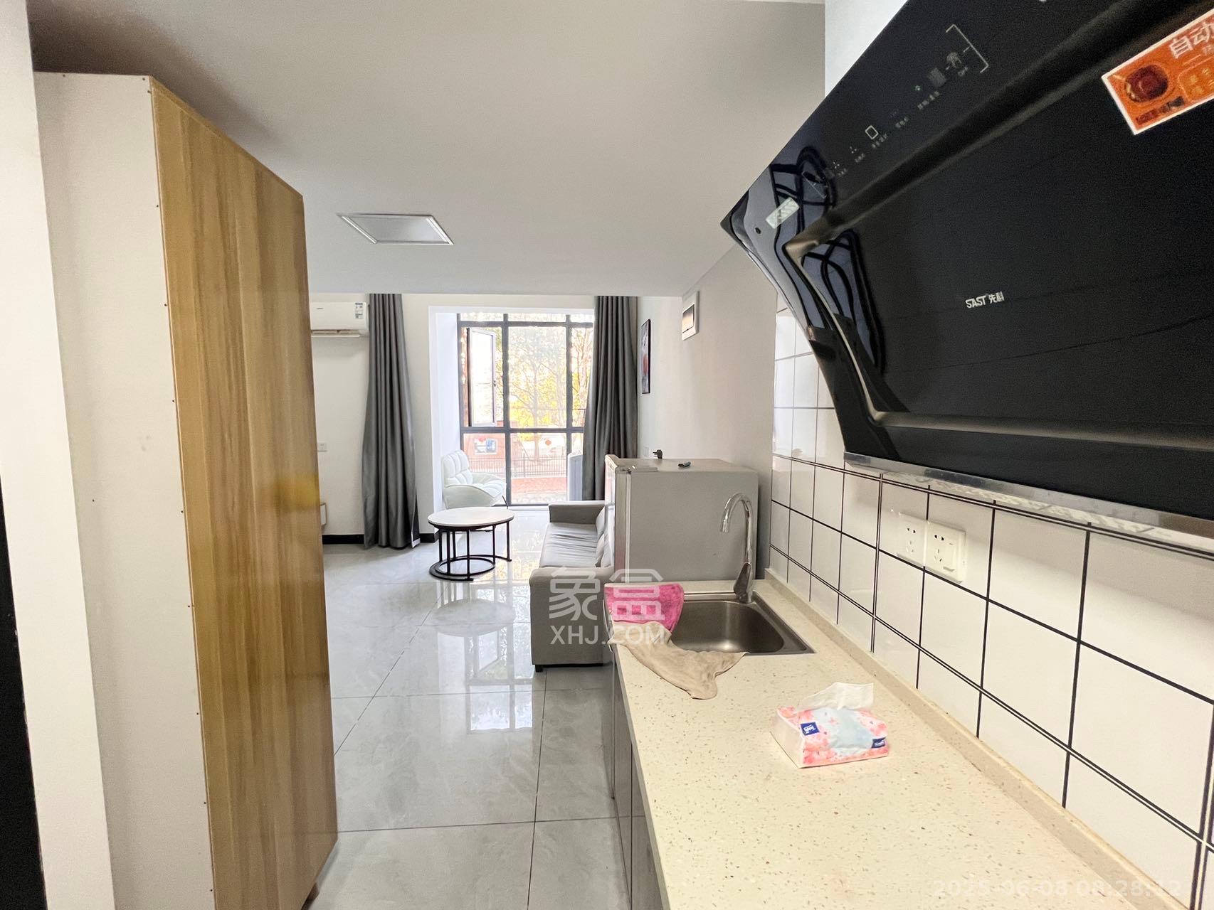 裕天国际商汇中心 1室0厅0卫 1500.0元/月 裕天国际商汇中心 1室0厅0卫 1500.0元/月室内图