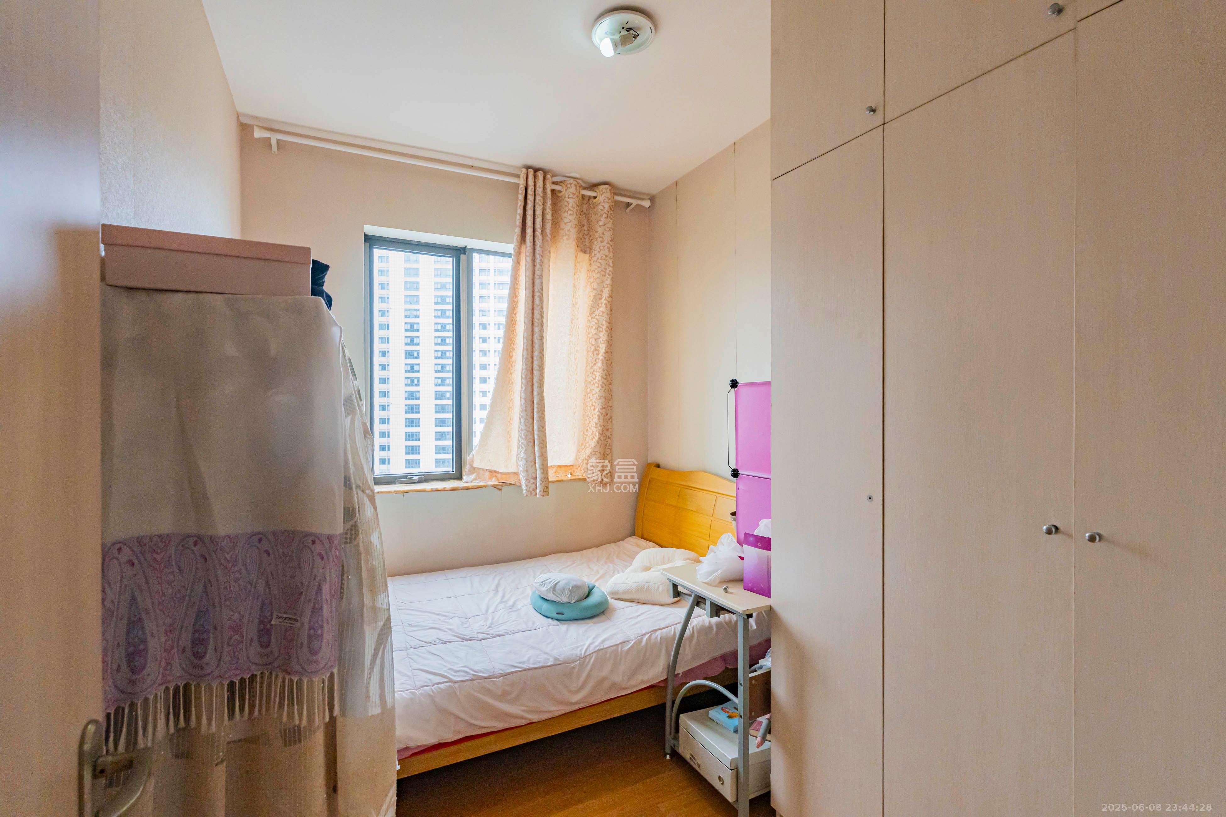 盛世美居荷园 3室1厅2卫 106.0万 盛世美居荷园 3室1厅2卫 106.0万卧室