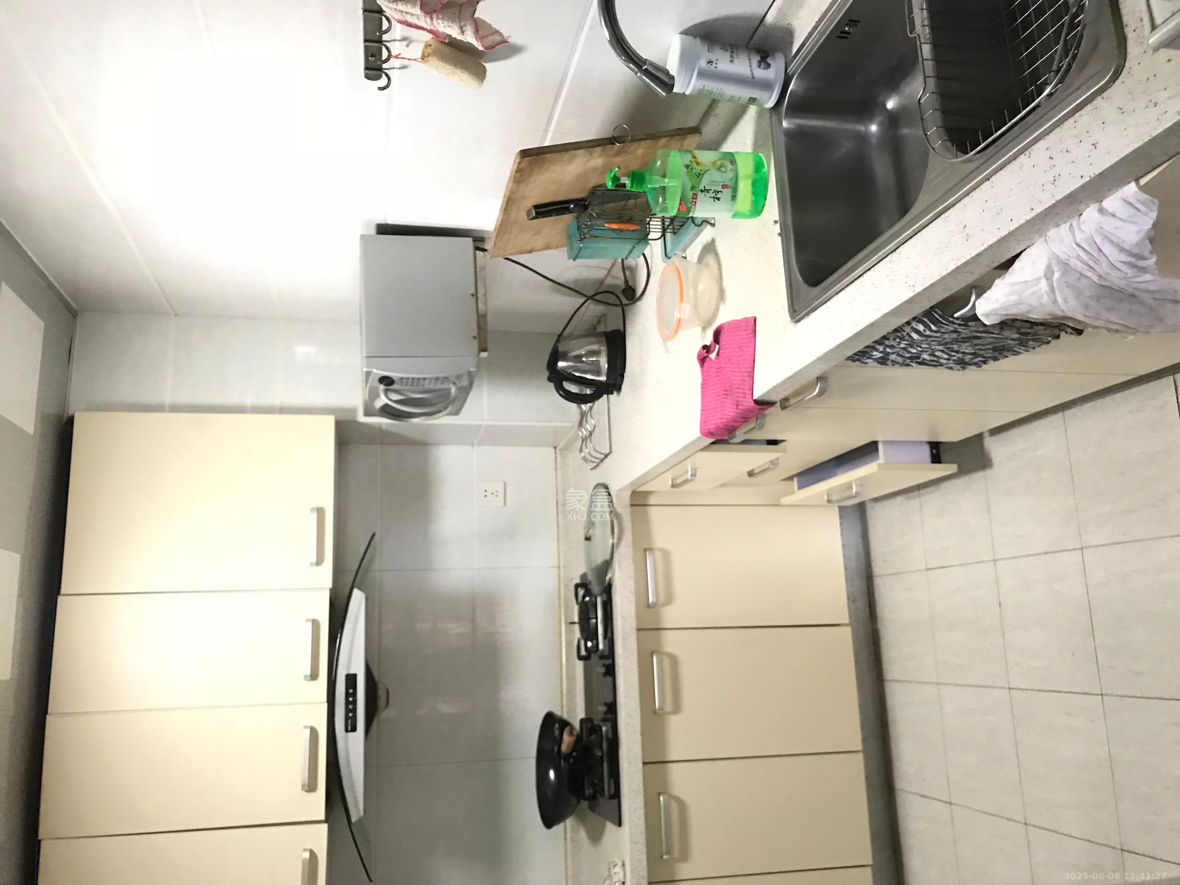 保利麓谷林语A区  3室2厅2卫   2500.00元/月室内图