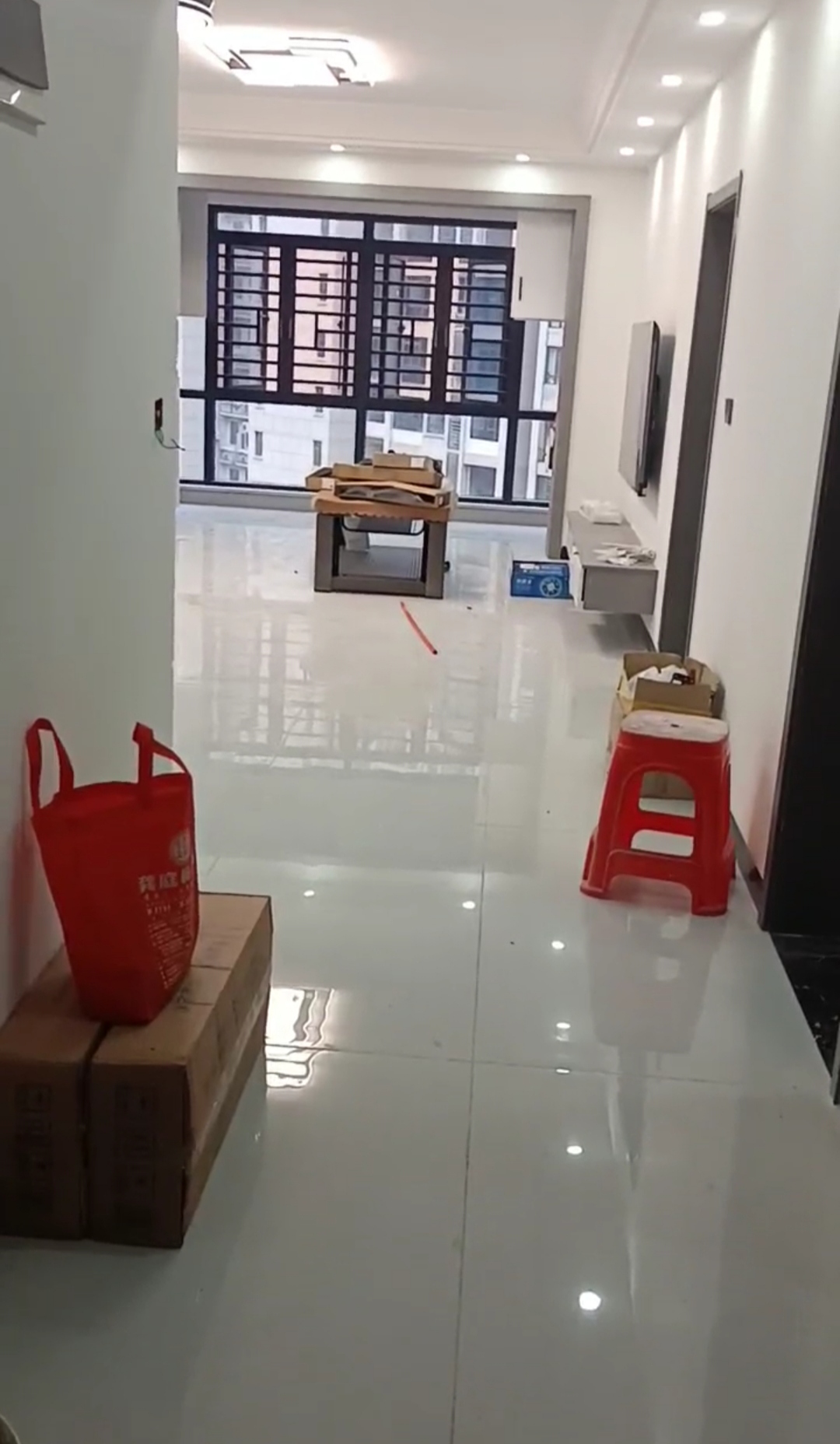 五江碧桂园城市广场 3室2厅2卫 2500.0元/月 五江碧桂园城市广场 3室2厅2卫 2500.0元/月室内图