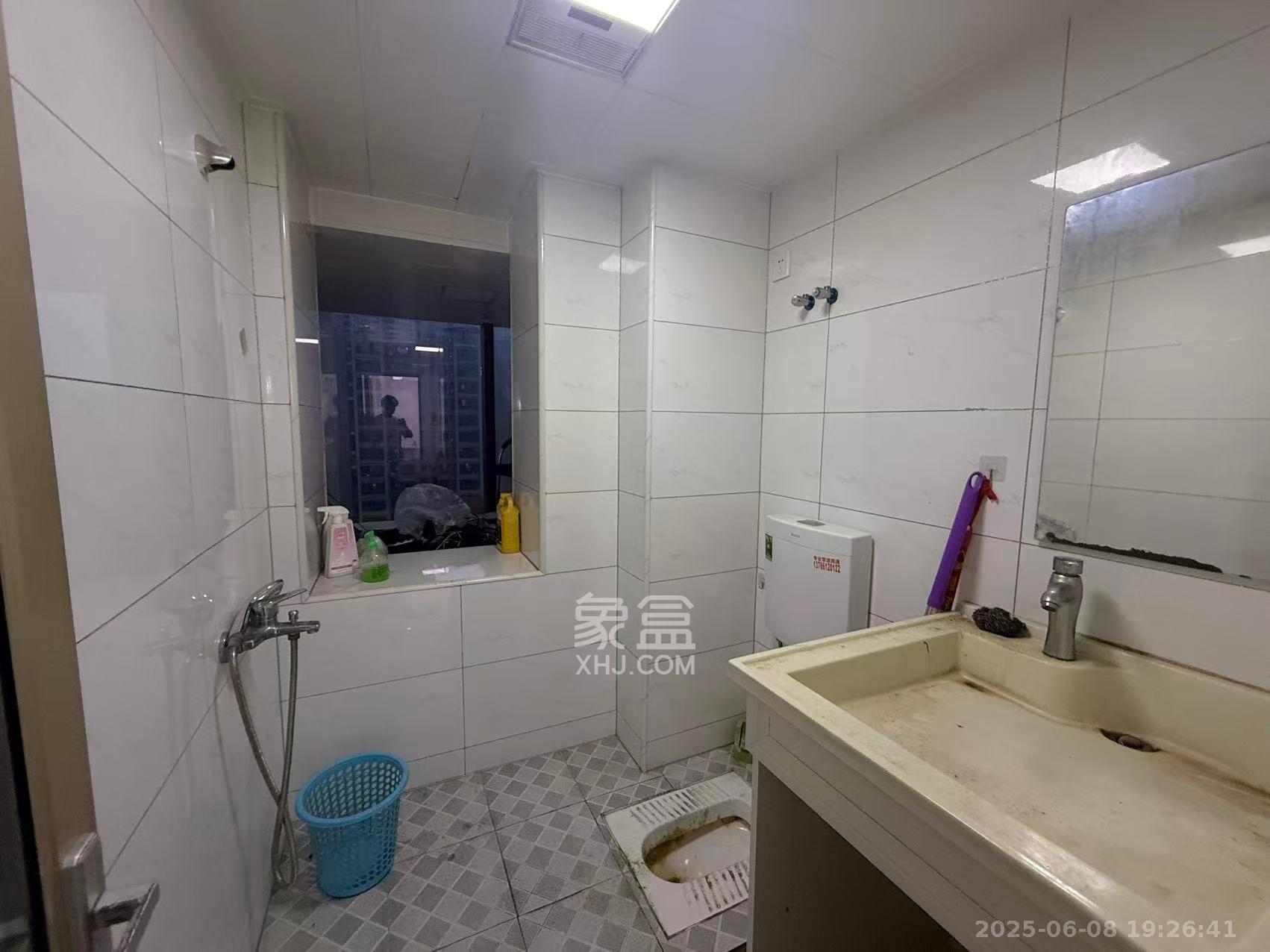 裕天国际商汇中心   100.0㎡      2800.0元/月室内图