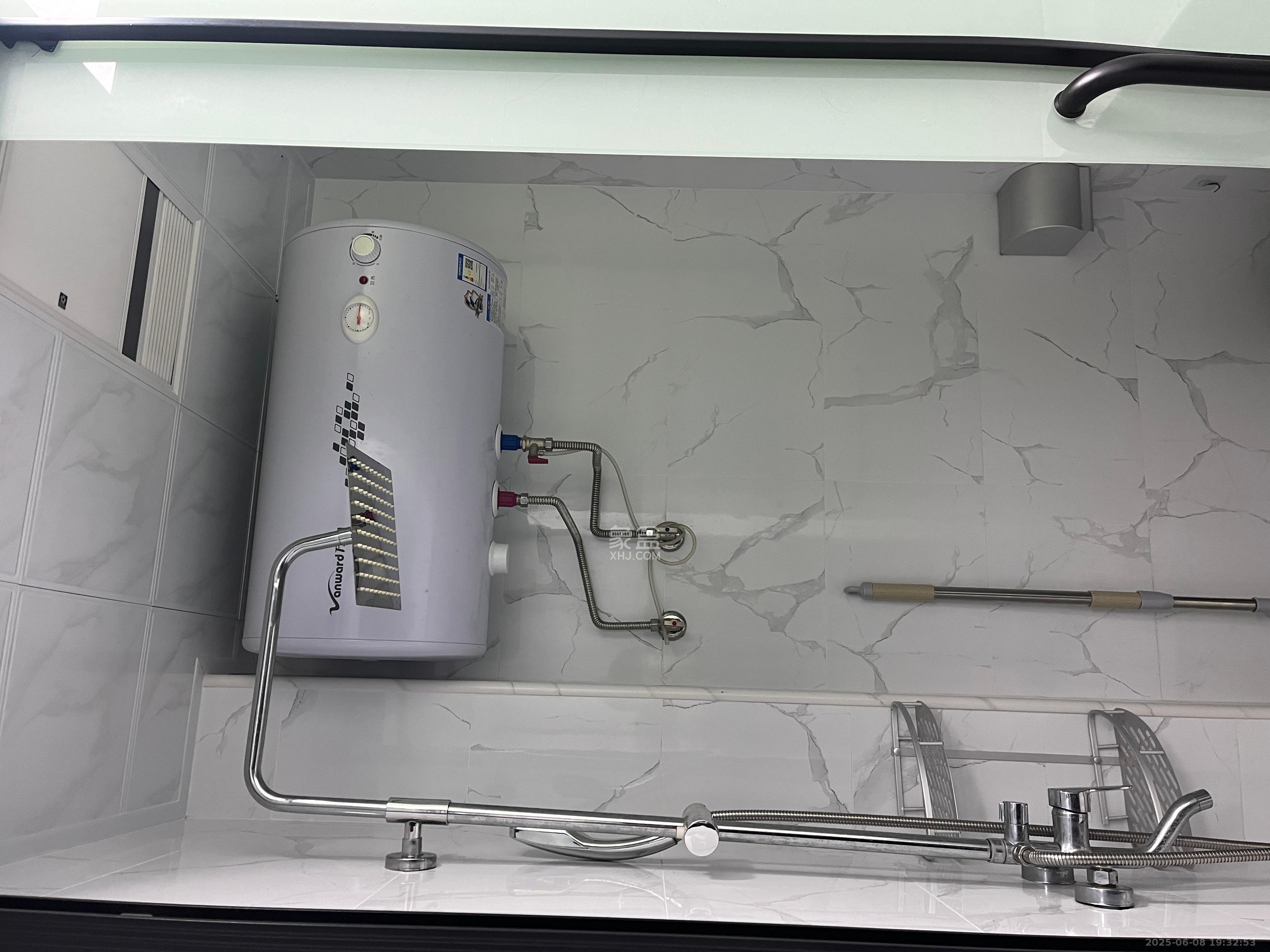 富瑞星座 1室1厅1卫 1500.0元/月 富瑞星座 1室1厅1卫 1500.0元/月室内图