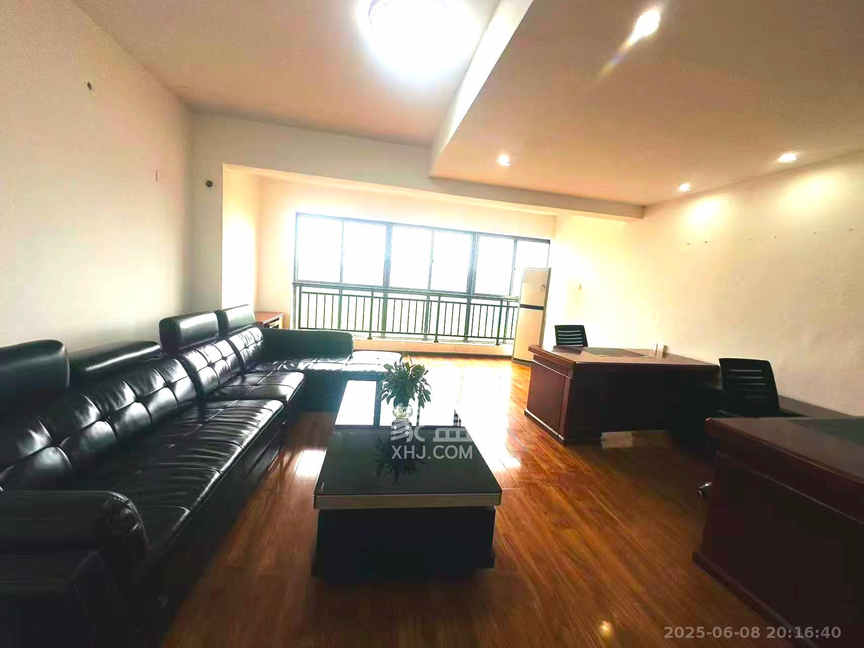 中天瑞景  5室2厅1卫    3500.0元/月 中天瑞景  5室2厅1卫    3500.0元/月室内图