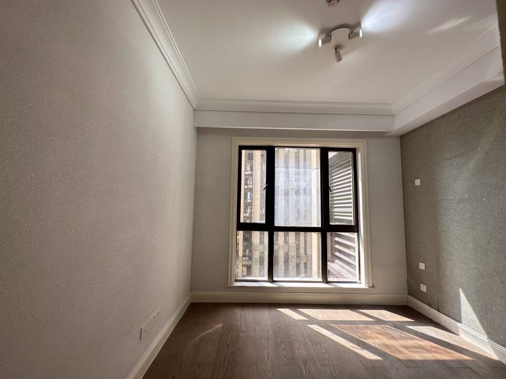 海航豪庭北苑 5室2厅3卫 8000.0元/月 海航豪庭北苑 5室2厅3卫 8000.0元/月室内图