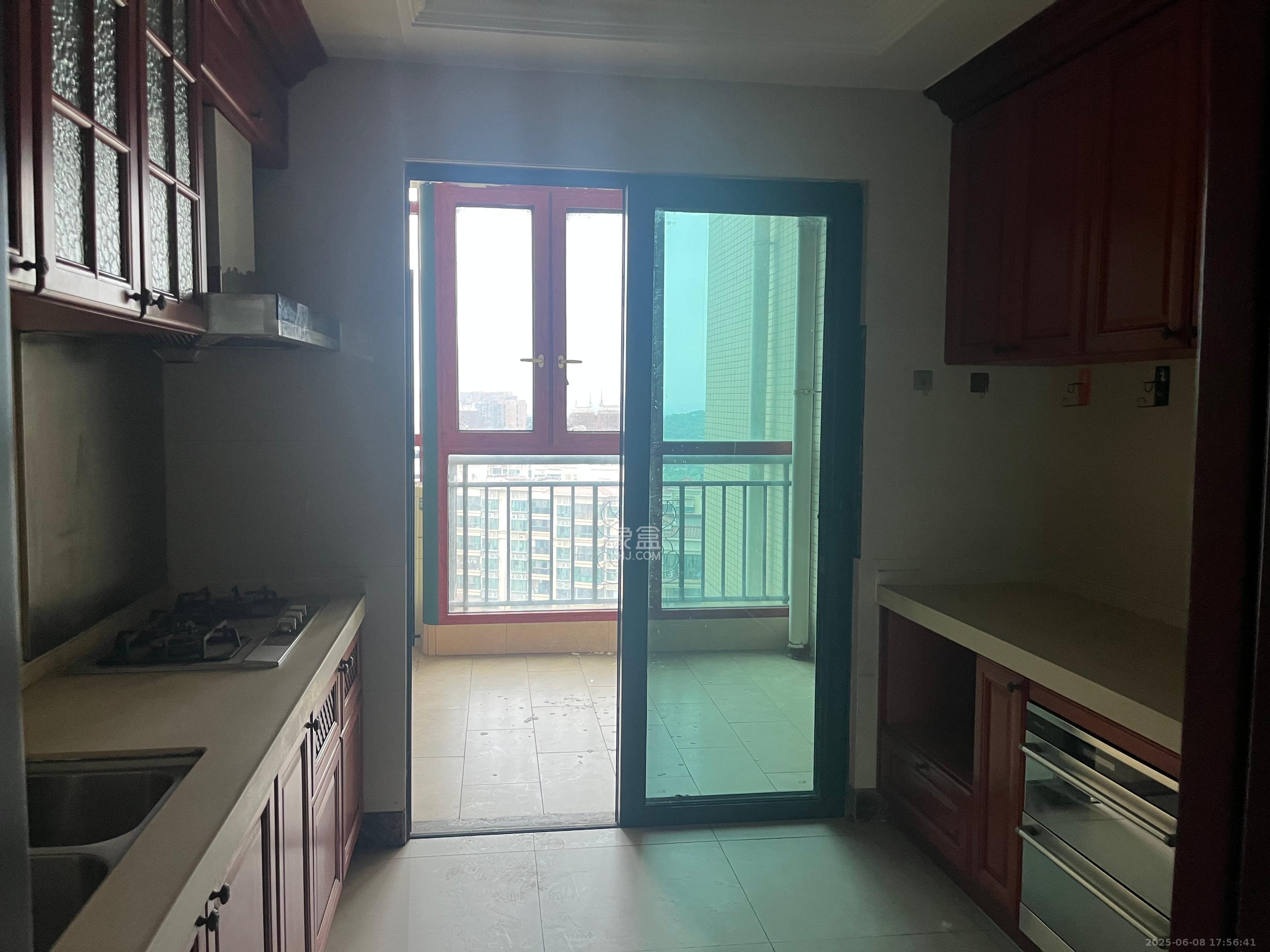 恒大雅苑 4室2厅1卫 5500.0元/月 恒大雅苑 4室2厅1卫 5500.0元/月室内图