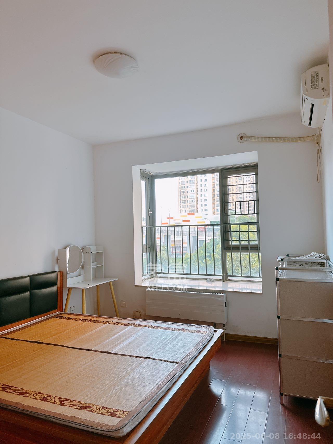 怡海星城 2室2厅1卫 1500.0元/月 怡海星城 2室2厅1卫 1500.0元/月室内图