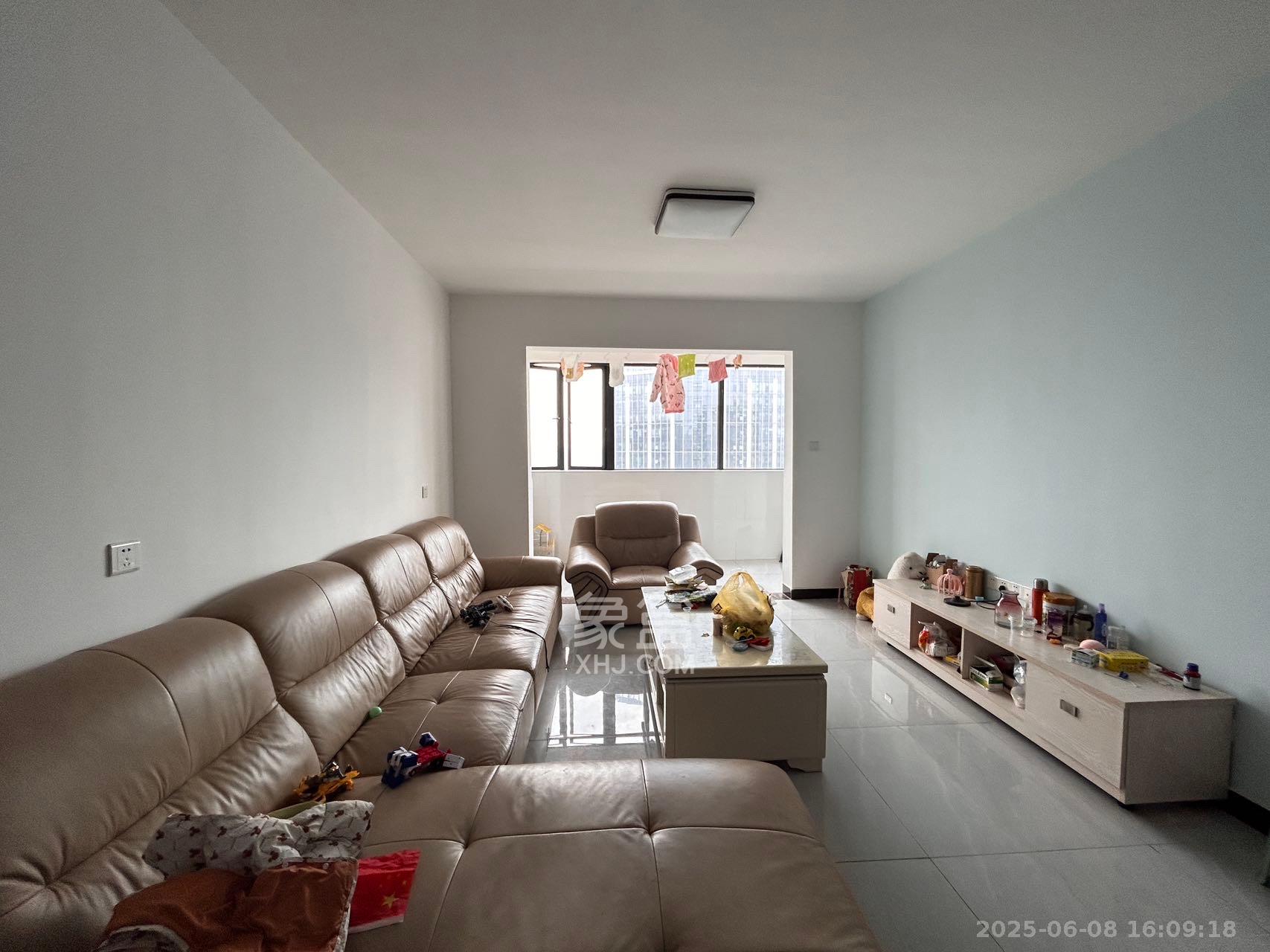 中国铁建京师璟台  3室2厅2卫   2200.00元/月