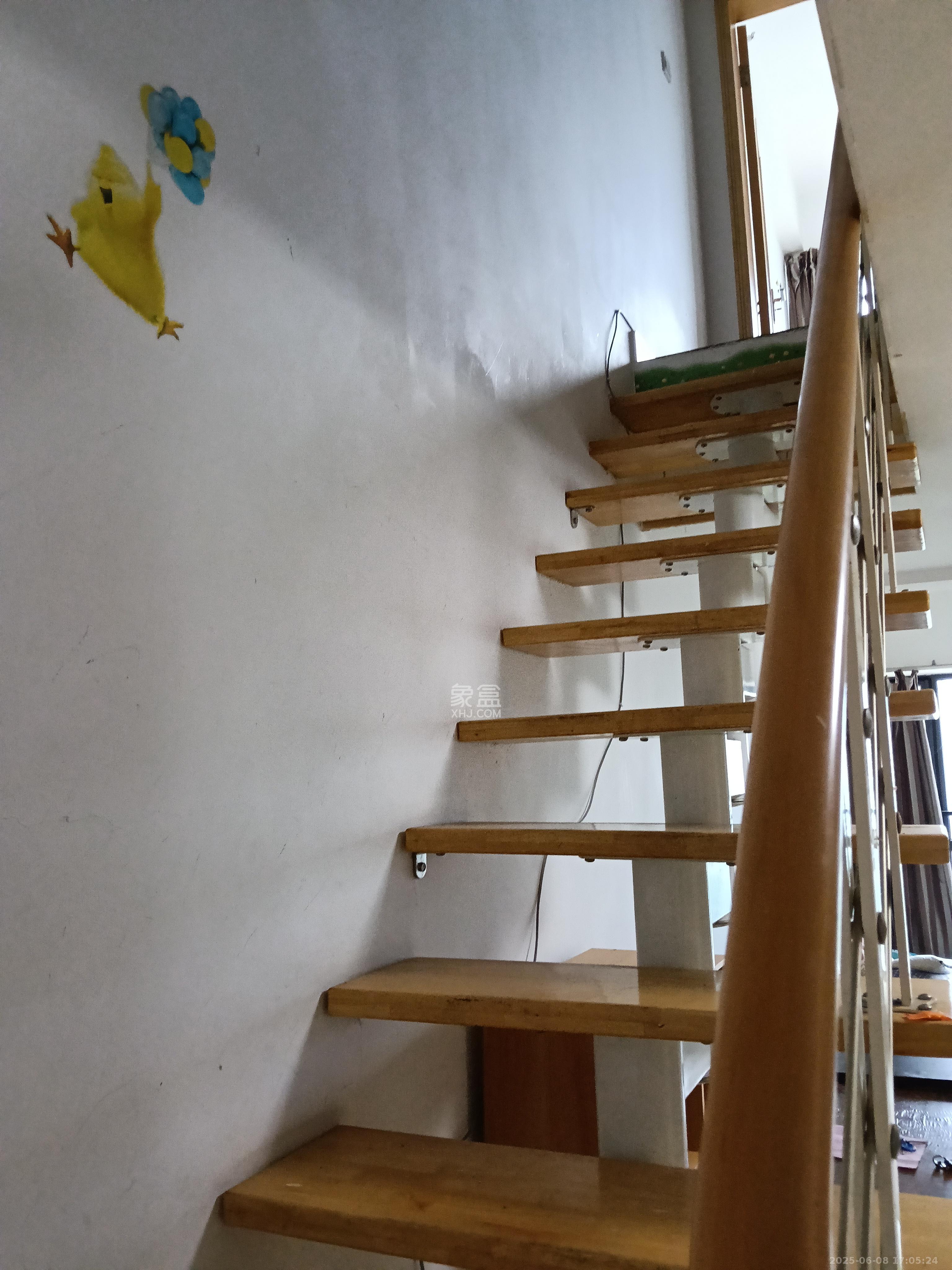 中信文化广场(中信新城二期)  2室1厅2卫    1600.0元/月 中信文化广场(中信新城二期)  2室1厅2卫    1600.0元/月室内图