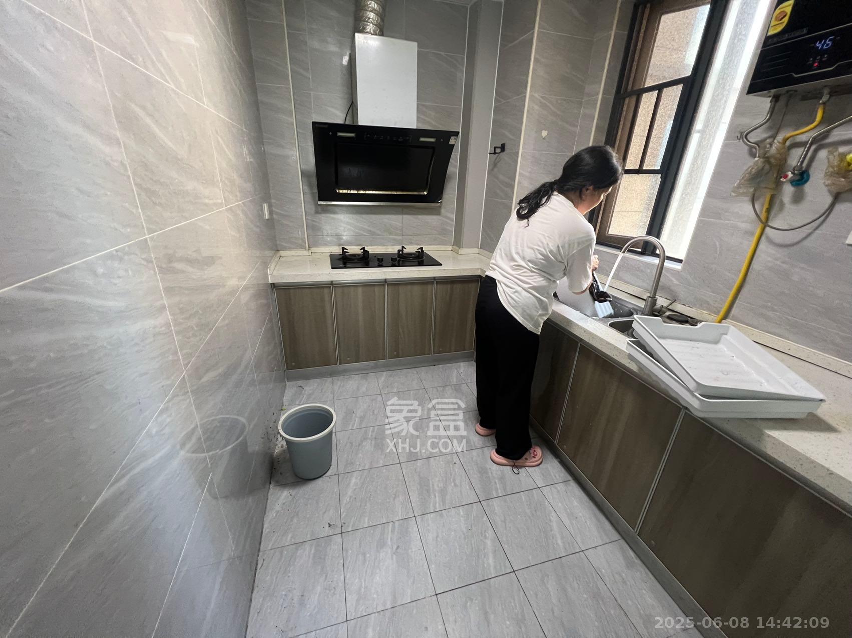 荣盛花语书苑  3室0厅0卫   3000.00元/月室内图