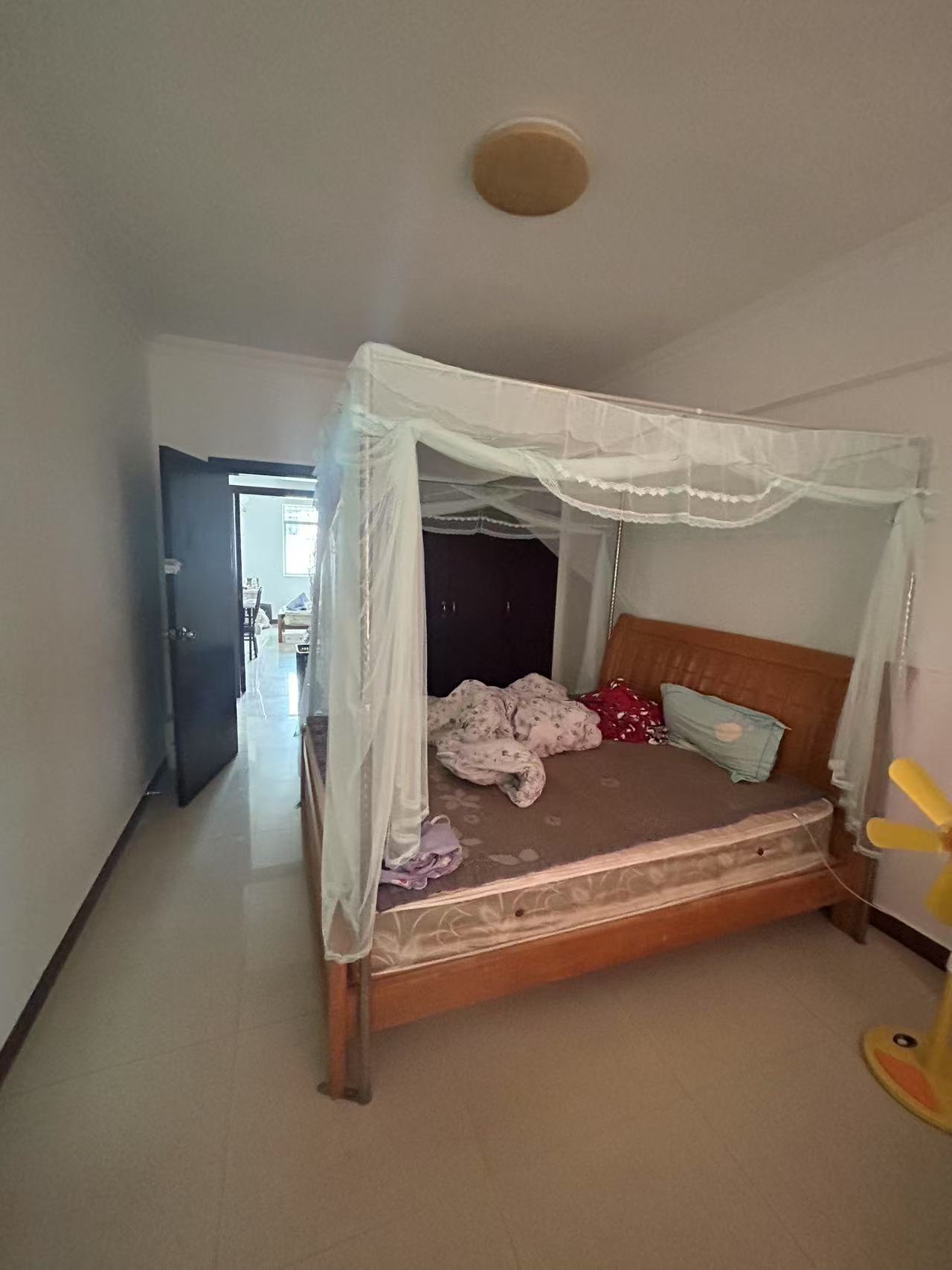 民贸大厦 3室2厅1卫 2000.0元/月 民贸大厦 3室2厅1卫 2000.0元/月室内图