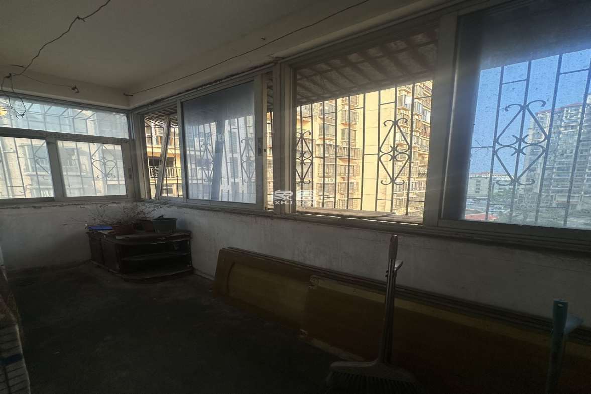 颐远山庄(文明东路)  3室2厅1卫    75.0万 颐远山庄(文明东路)  3室2厅1卫    75.0万室内图