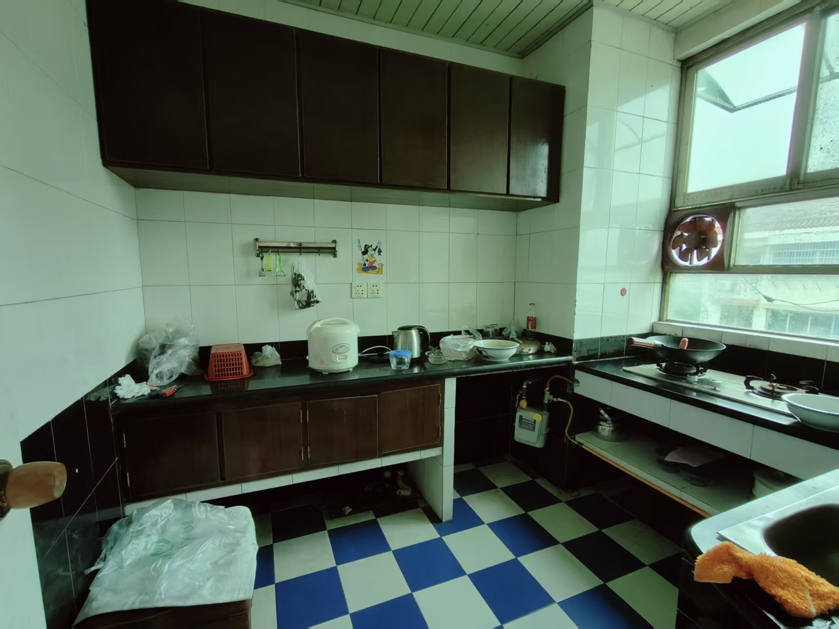 金山花园  2室2厅1卫    22.8万 金山花园  2室2厅1卫    22.8万室内图