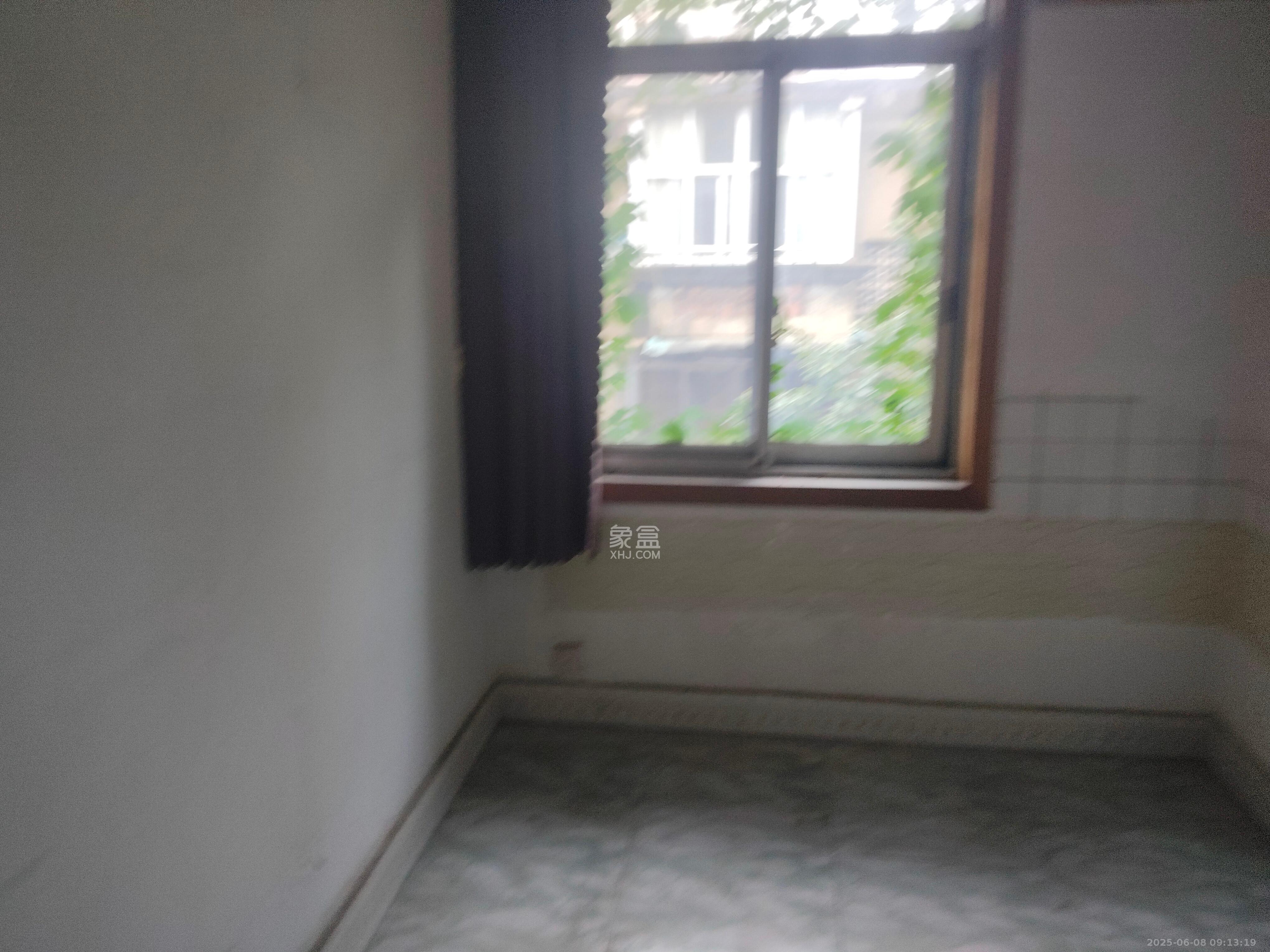 省水院宿舍 3室1厅1卫 2000.0元/月 省水院宿舍 3室1厅1卫 2000.0元/月室内图