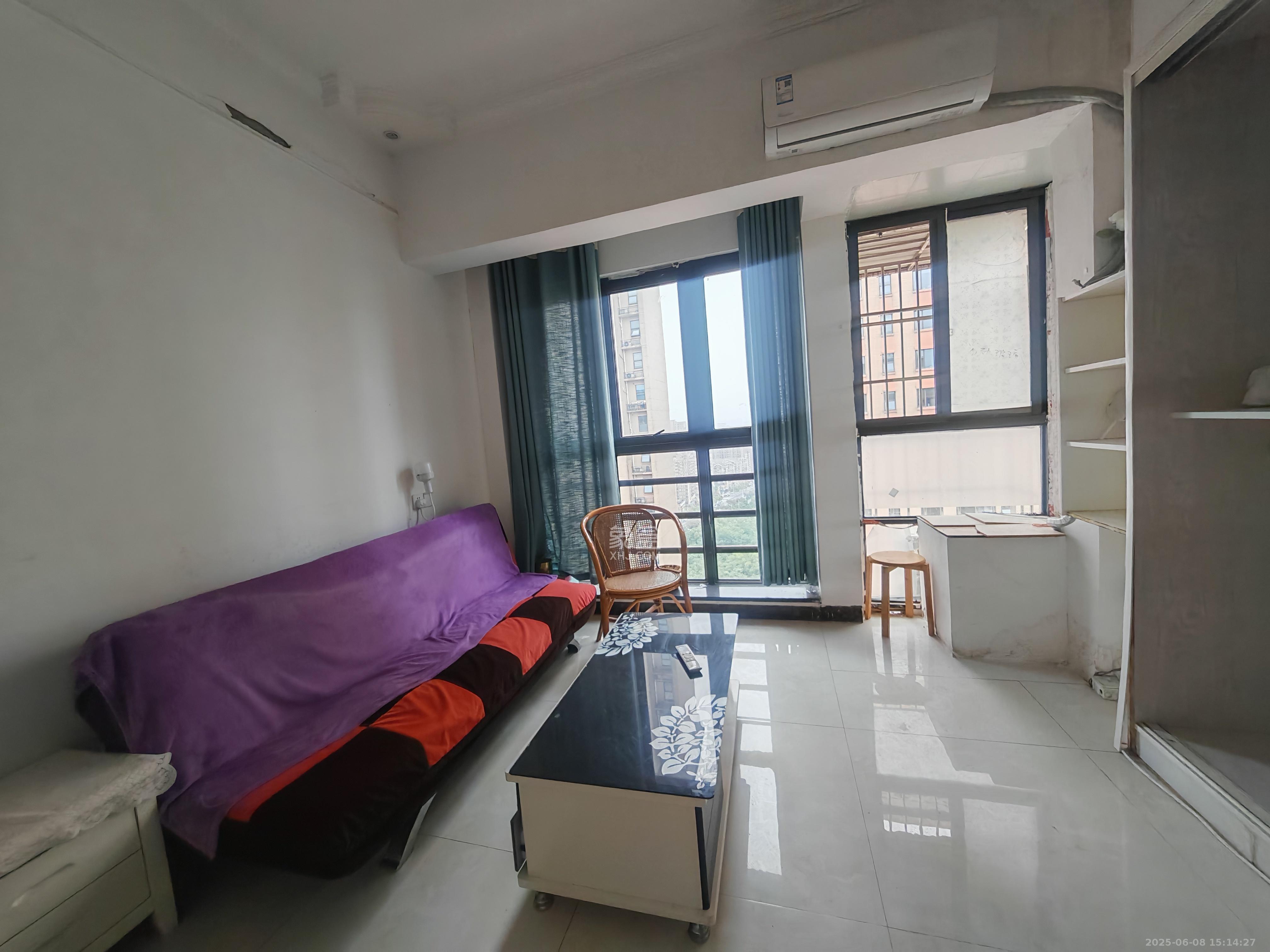 万象美域 1室1厅1卫 1300.0元/月 万象美域 1室1厅1卫 1300.0元/月室内图