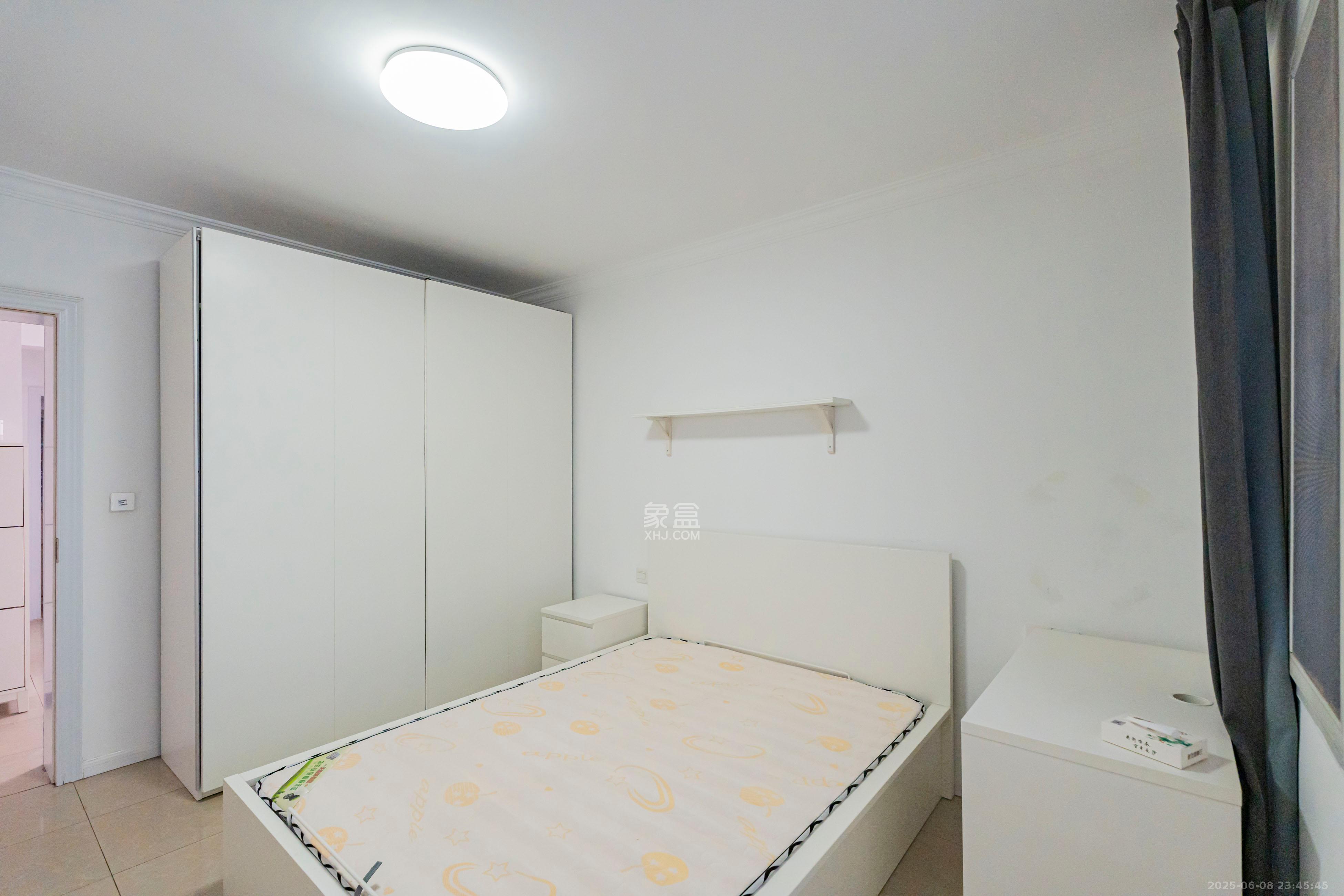 国庆新村  1室1厅1卫   35.00万卧室