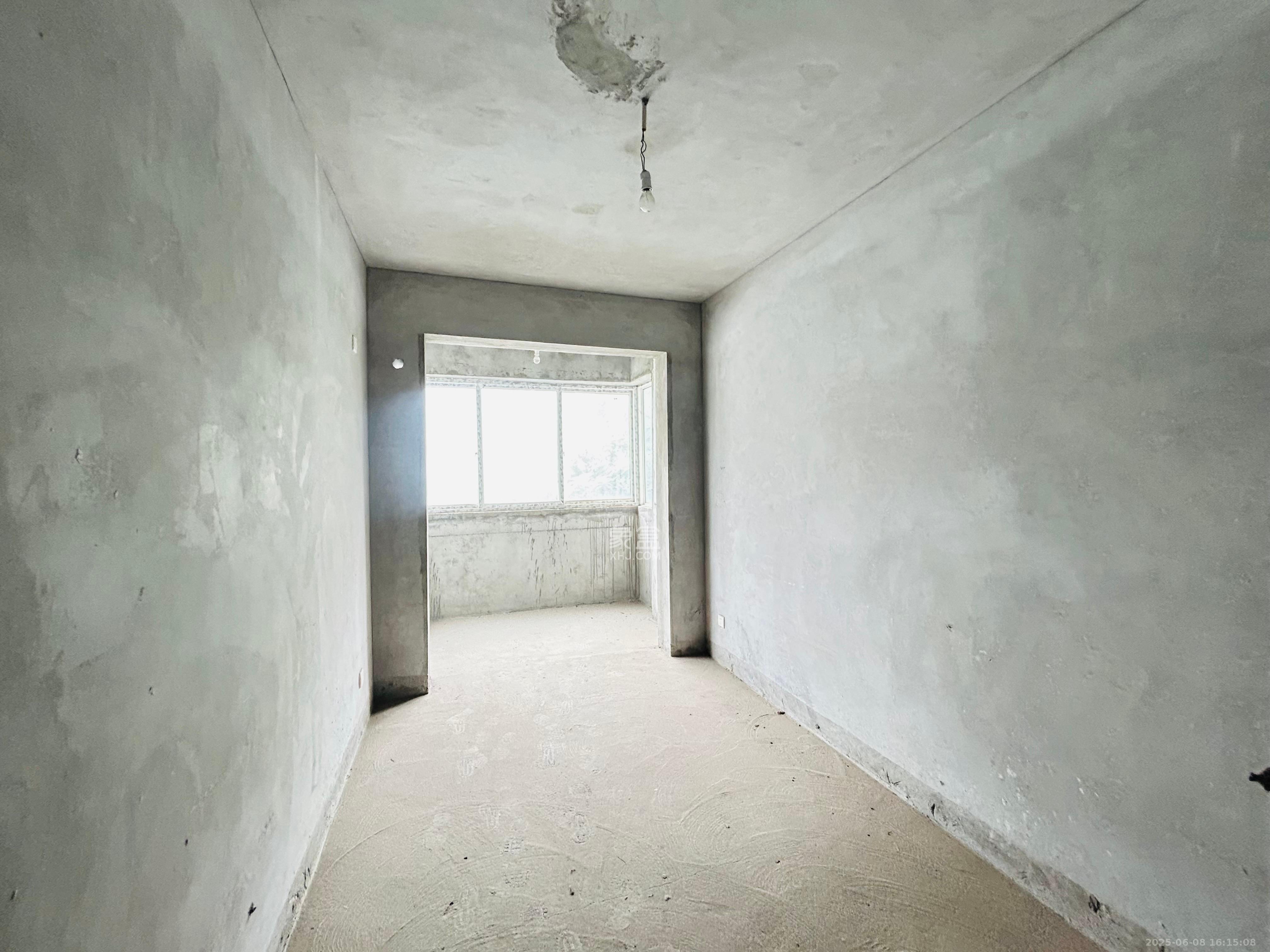 春满江南 3室2厅2卫 38.0万 春满江南 3室2厅2卫 38.0万客厅