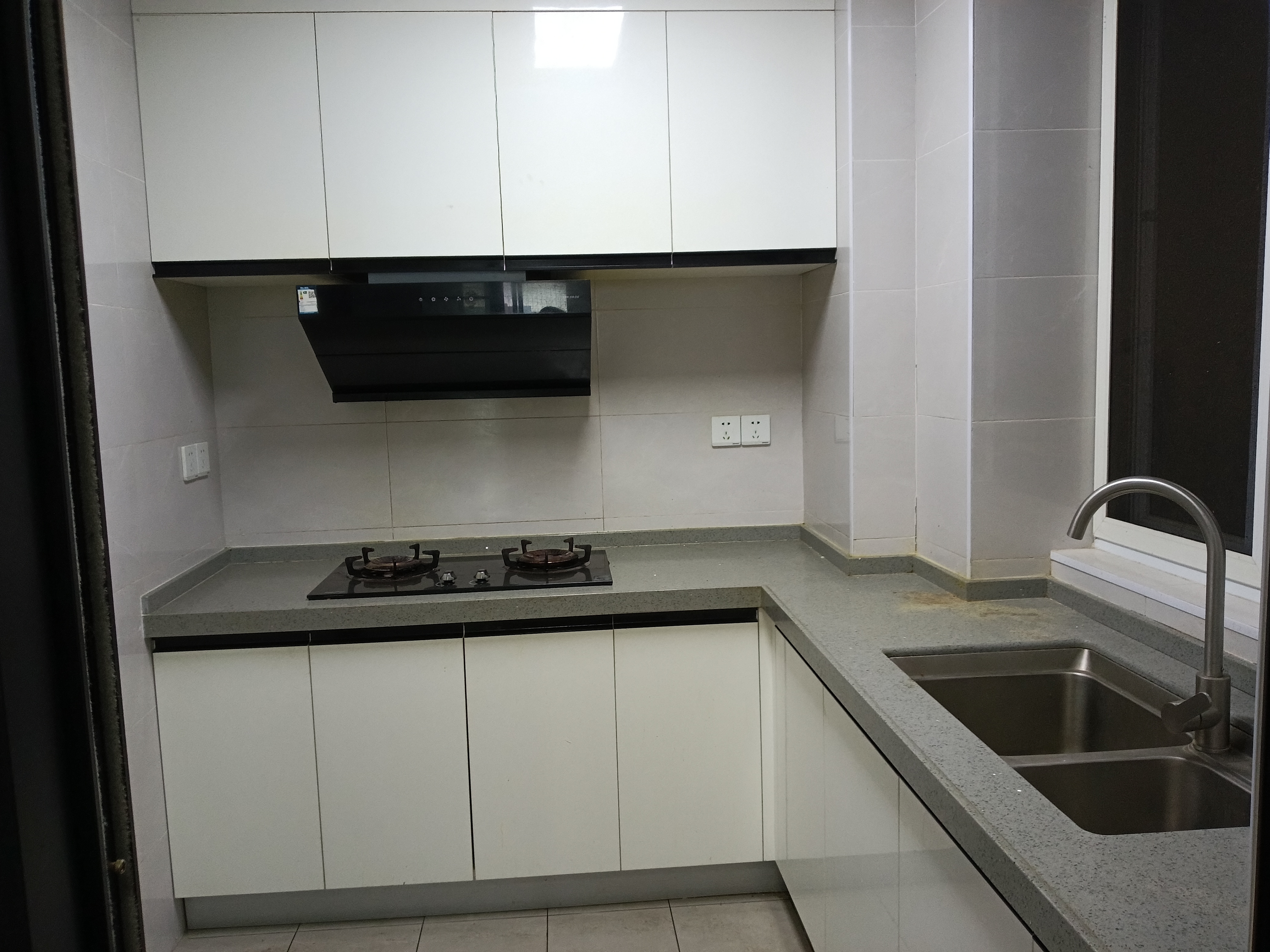 佳源罗马都市 2室1厅1卫 1350.0元/月 佳源罗马都市 2室1厅1卫 1350.0元/月室内图