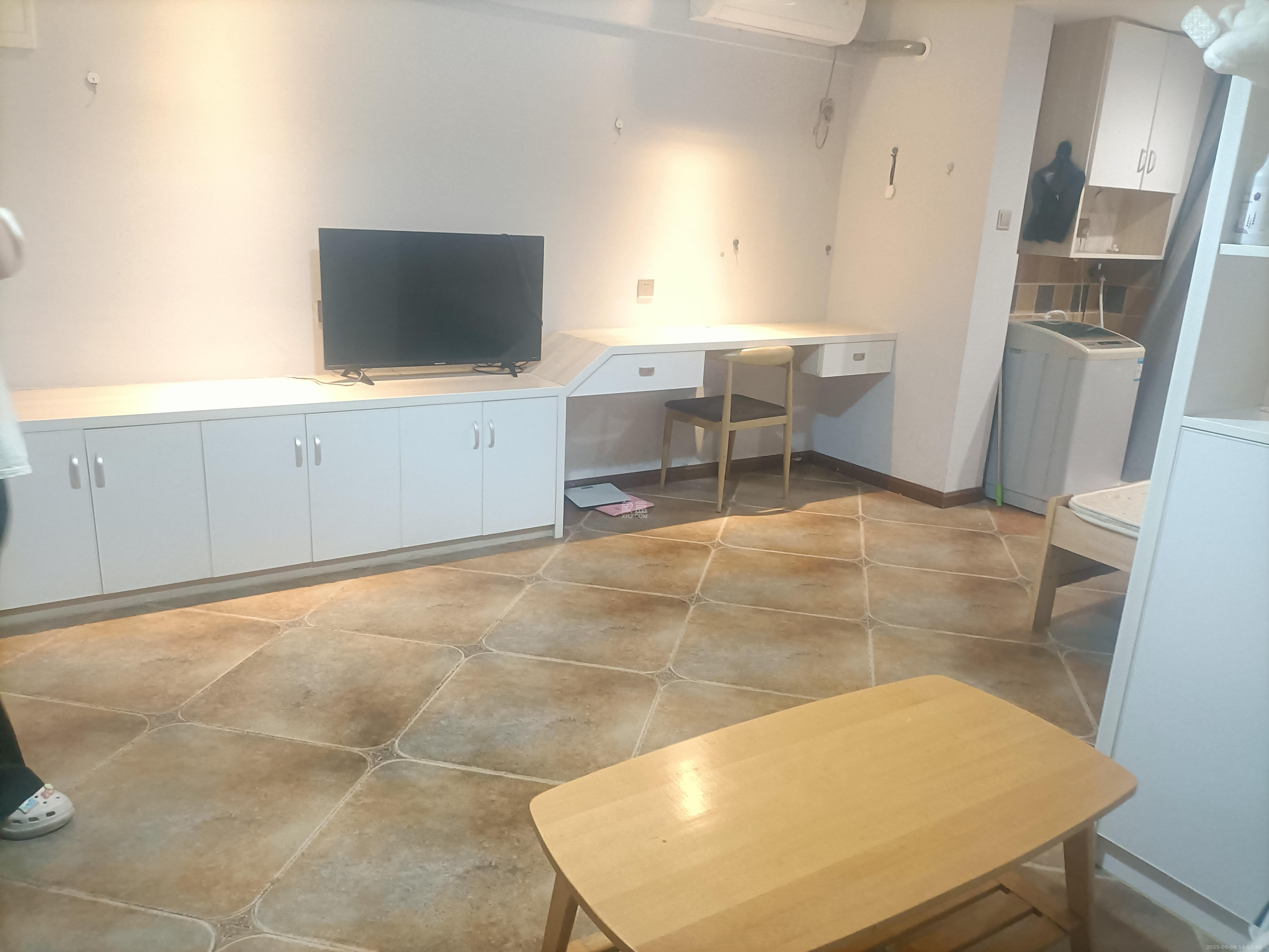 中交里城  1室1厅1卫   1500.00元/月室内图